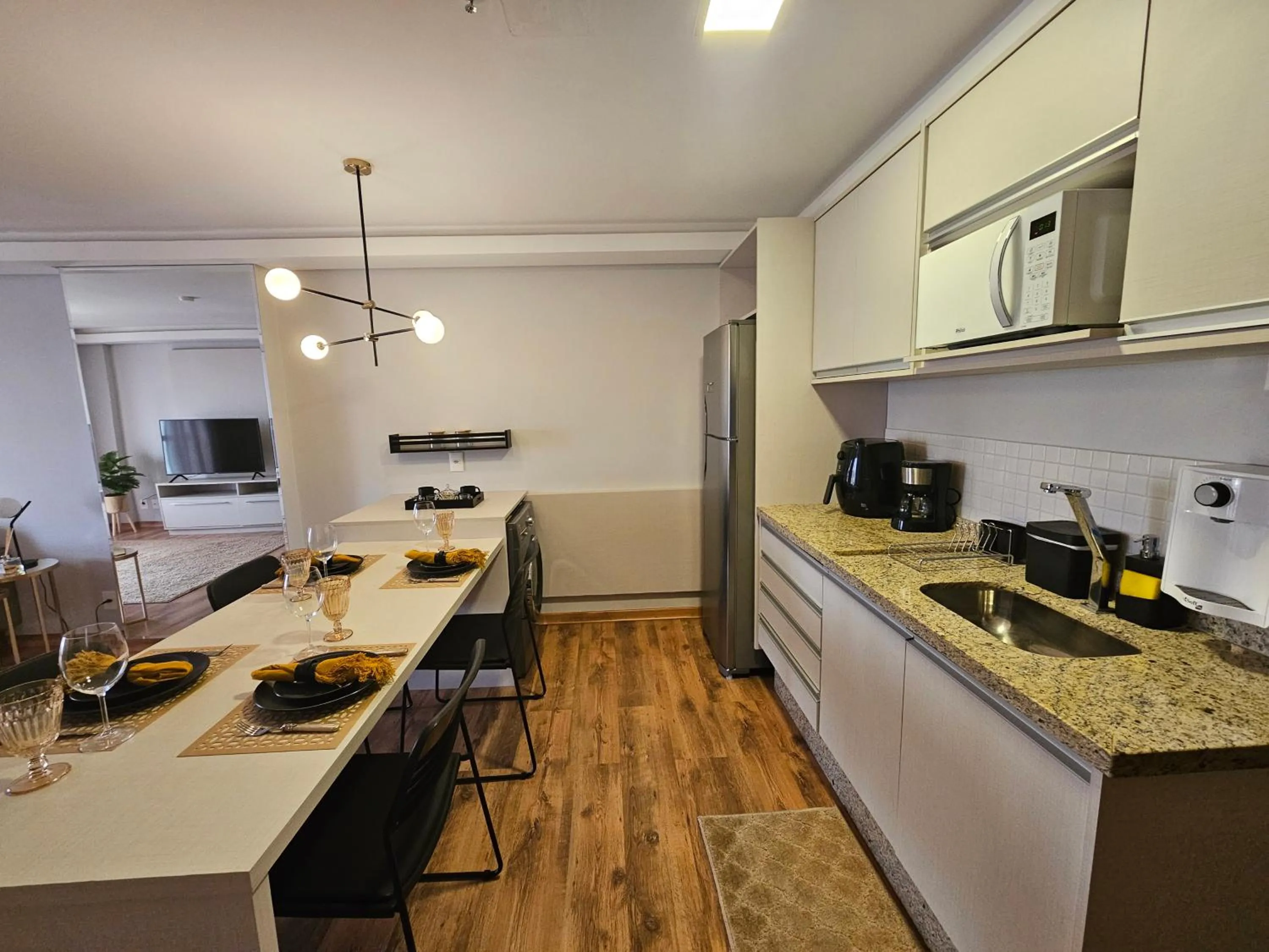 kitchen in Hotel Flat Afonso Pena e Centro de Convenções Campo Grande