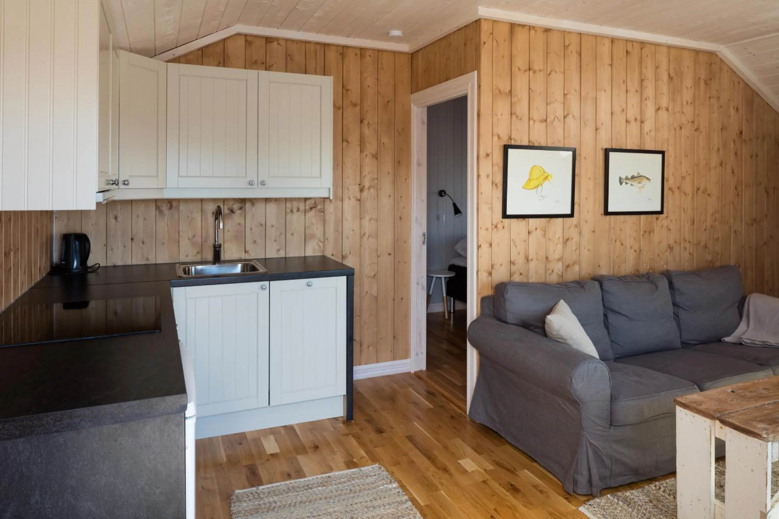 Kitchen or kitchenette in The Tide - Rorbuer