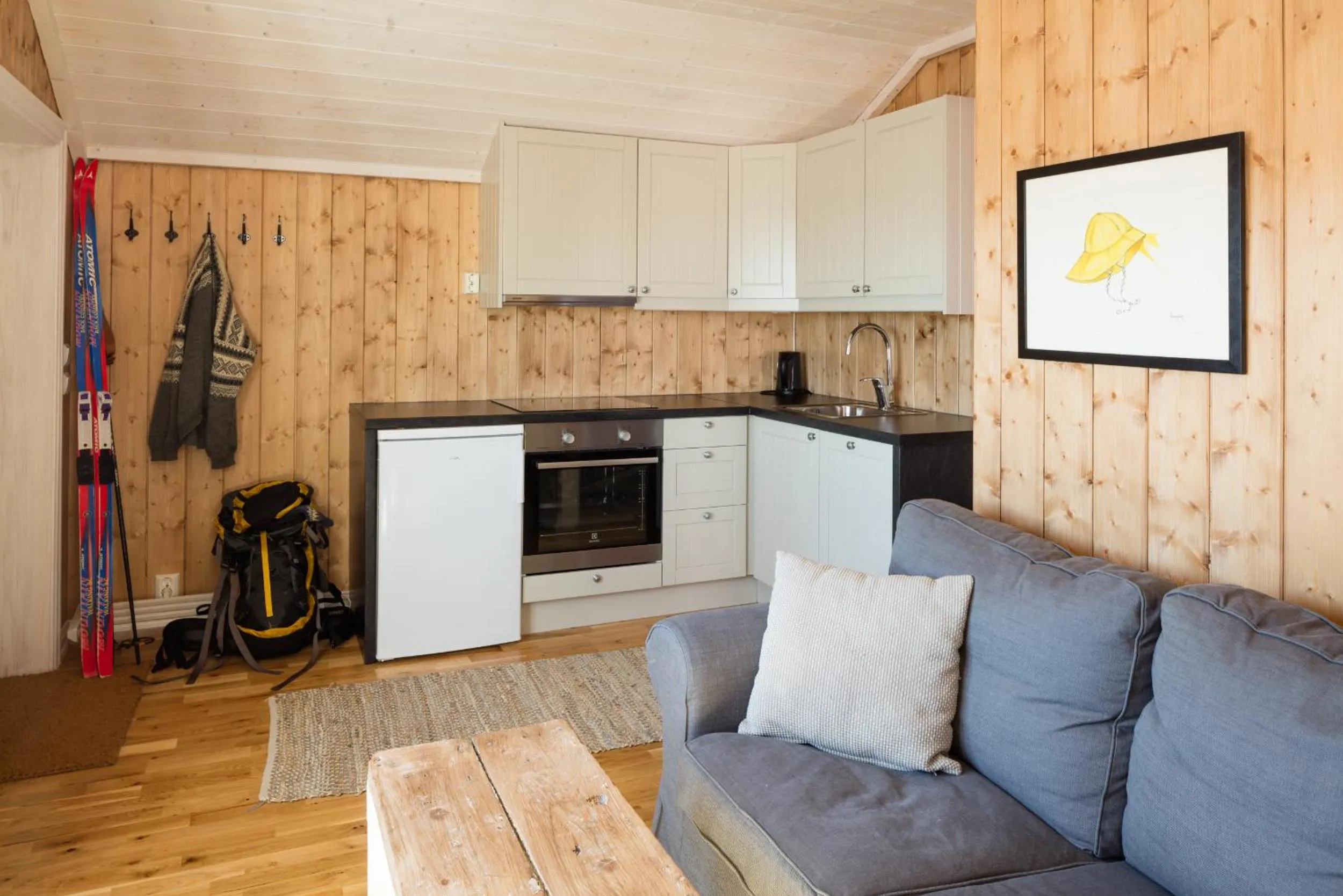 Kitchen or kitchenette in The Tide - Rorbuer