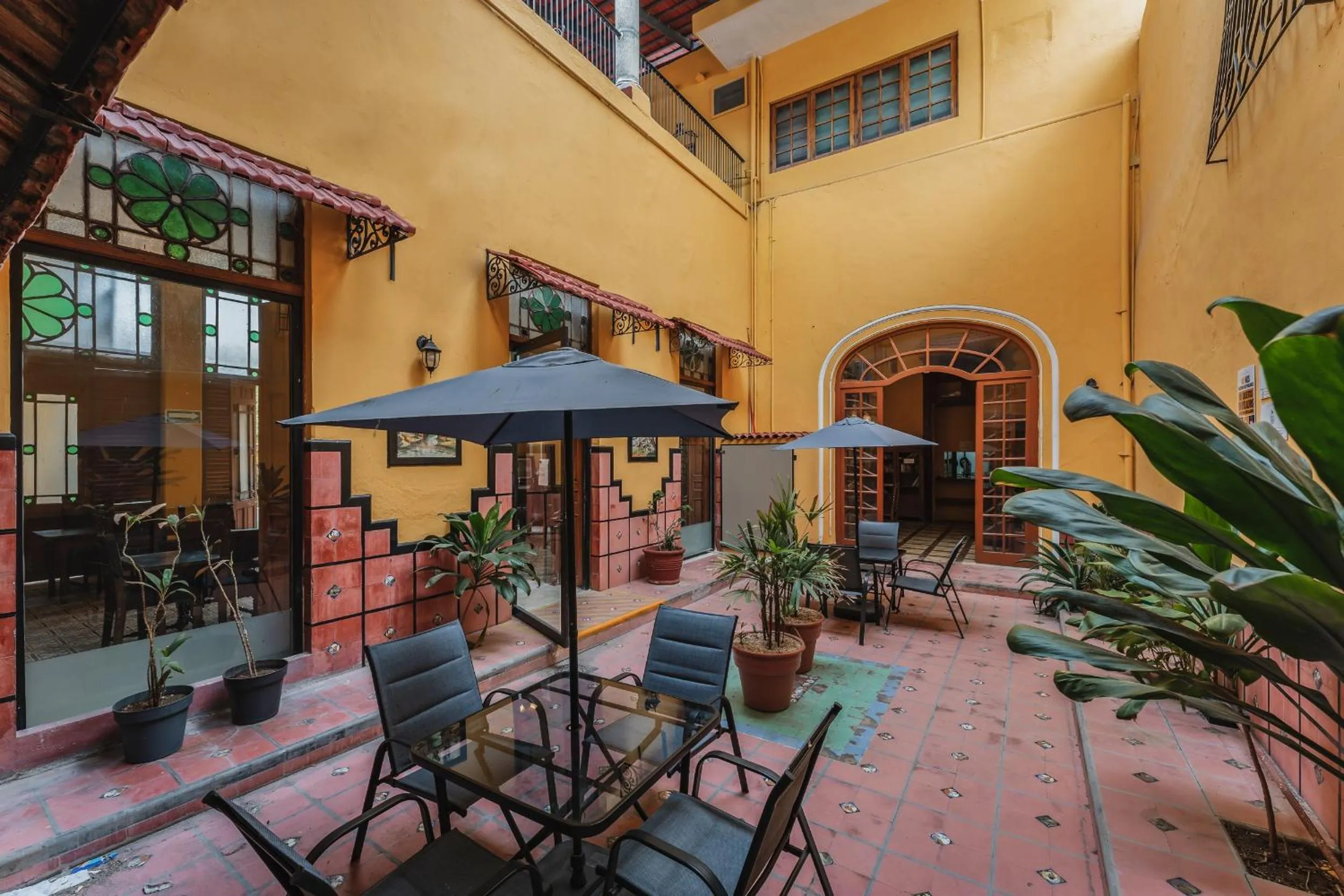 Patio in Hotel Real Toledo by Kavia