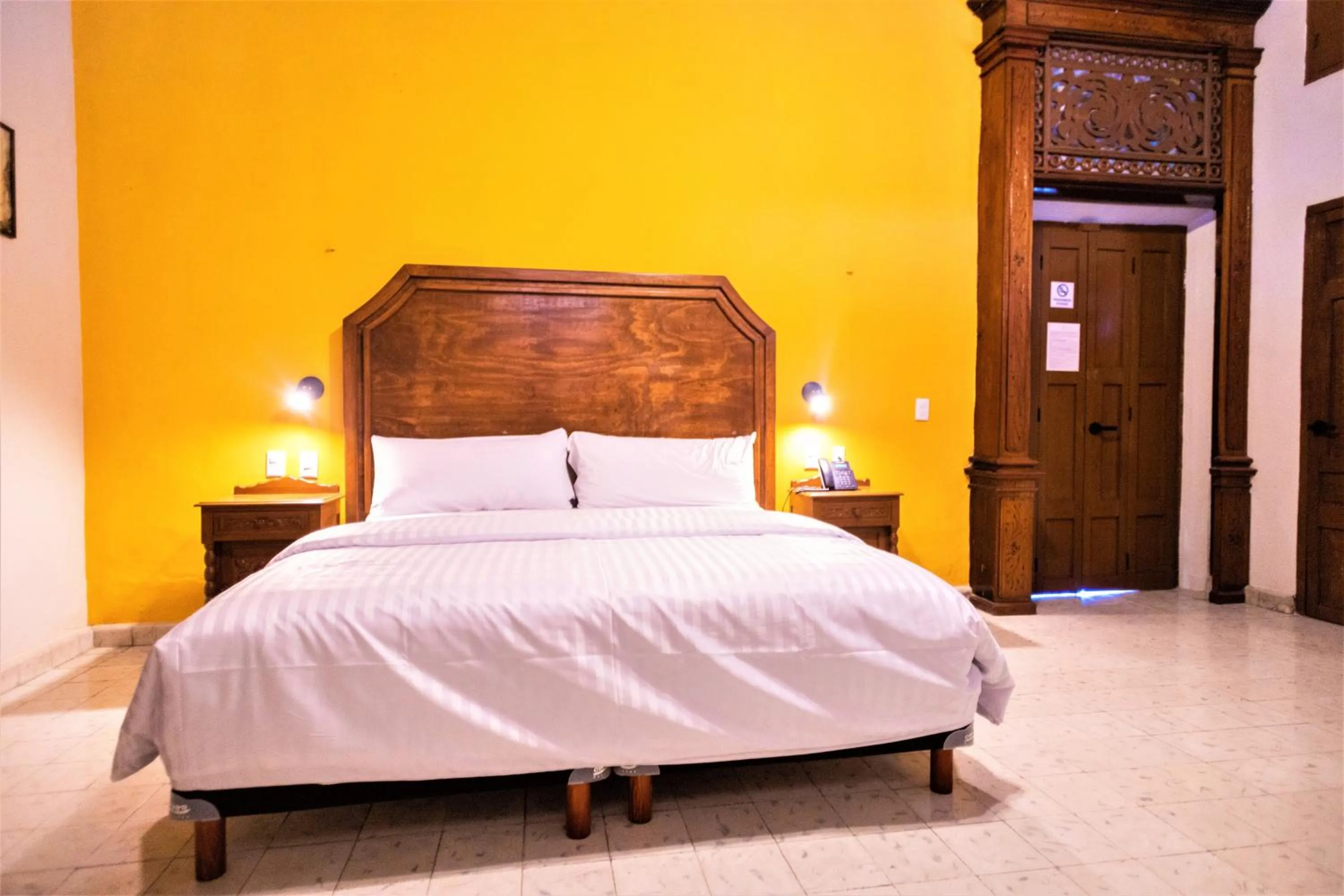 Bed in Hotel Real Toledo by Kavia