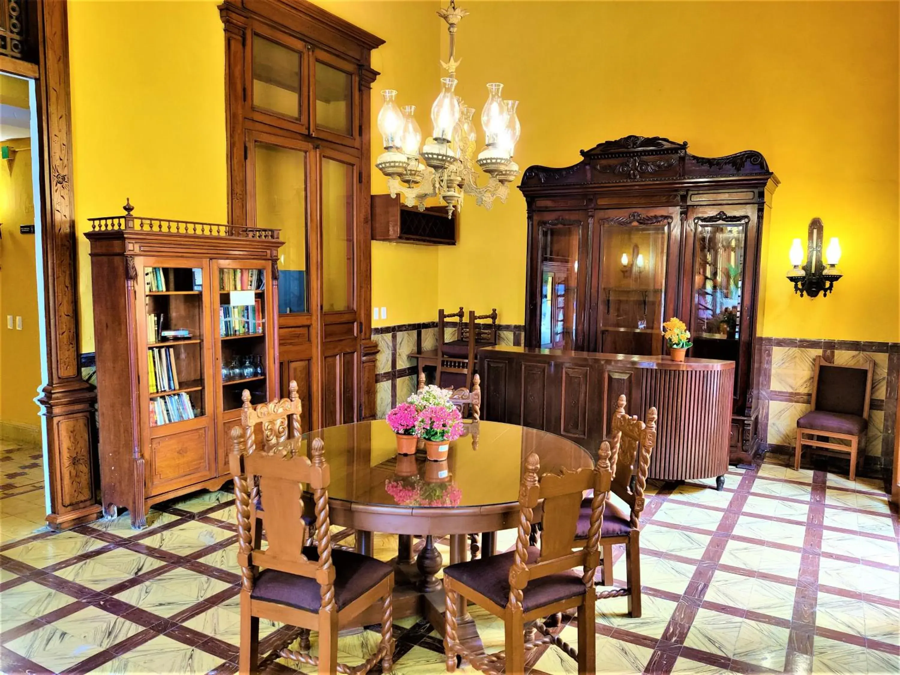 Property building in Hotel Real Toledo by Kavia Property building in Hotel Real Toledo by Kavia