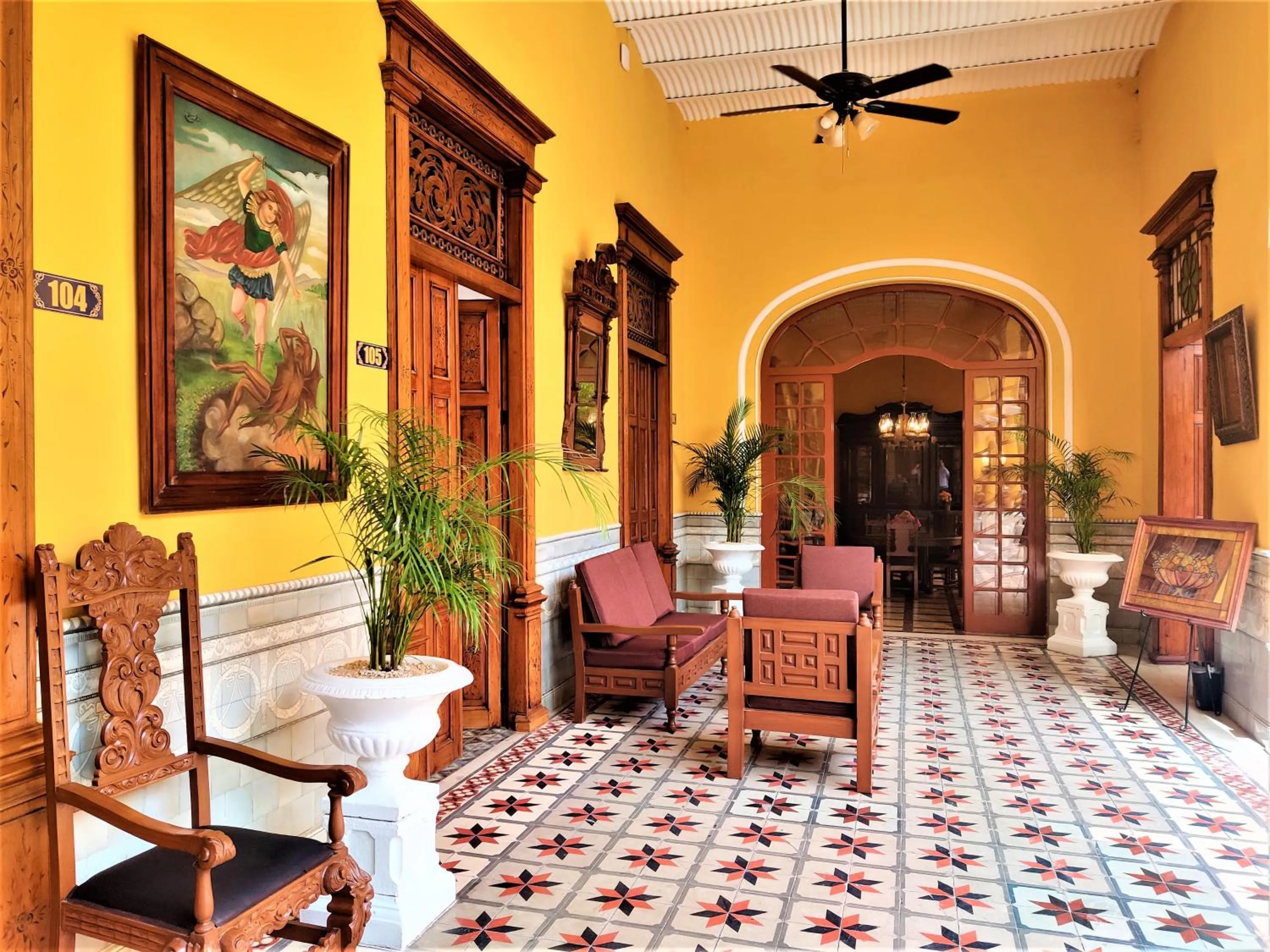 Property building in Hotel Real Toledo by Kavia