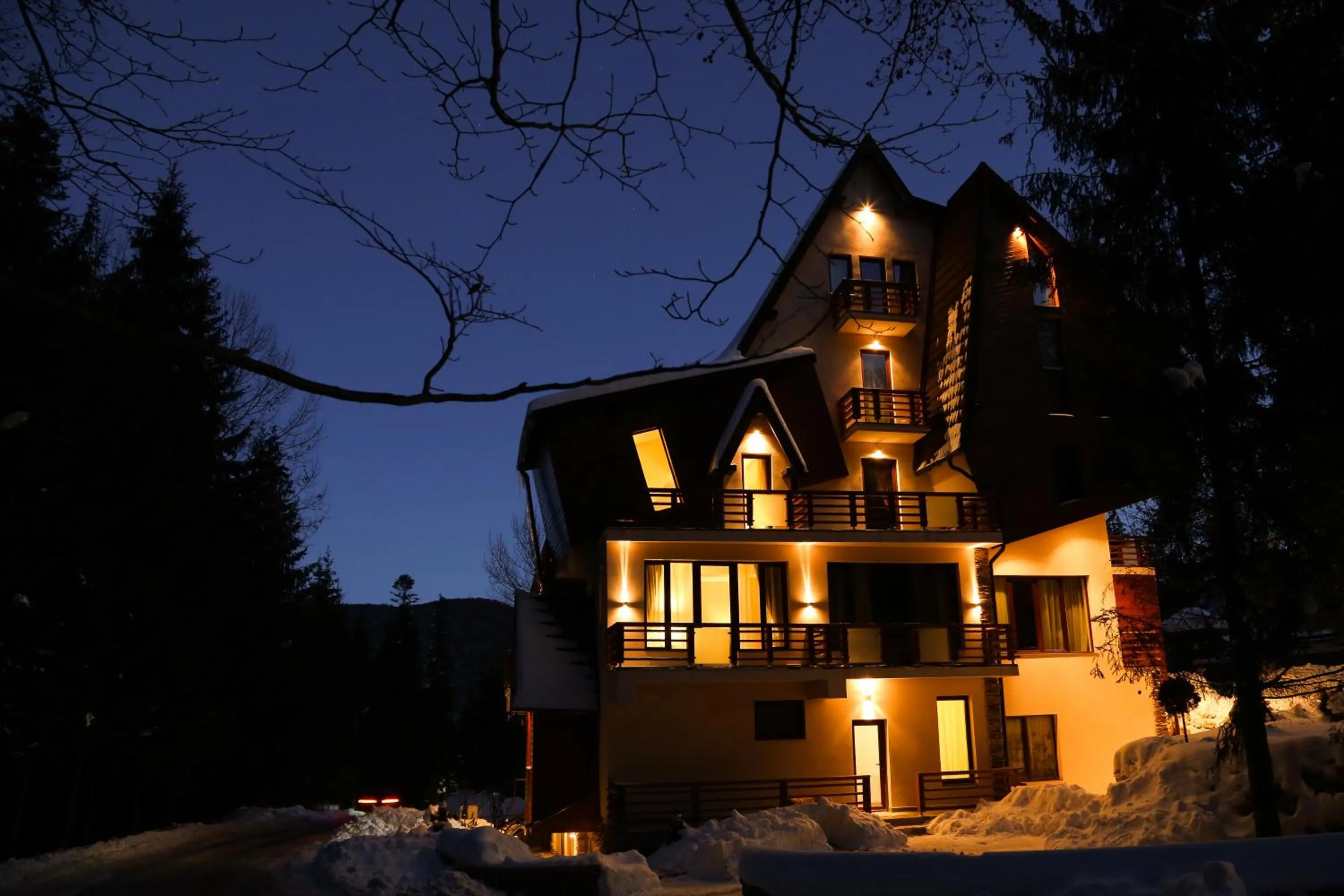 Facade/entrance in Paj Hotelul Retreat & Spa