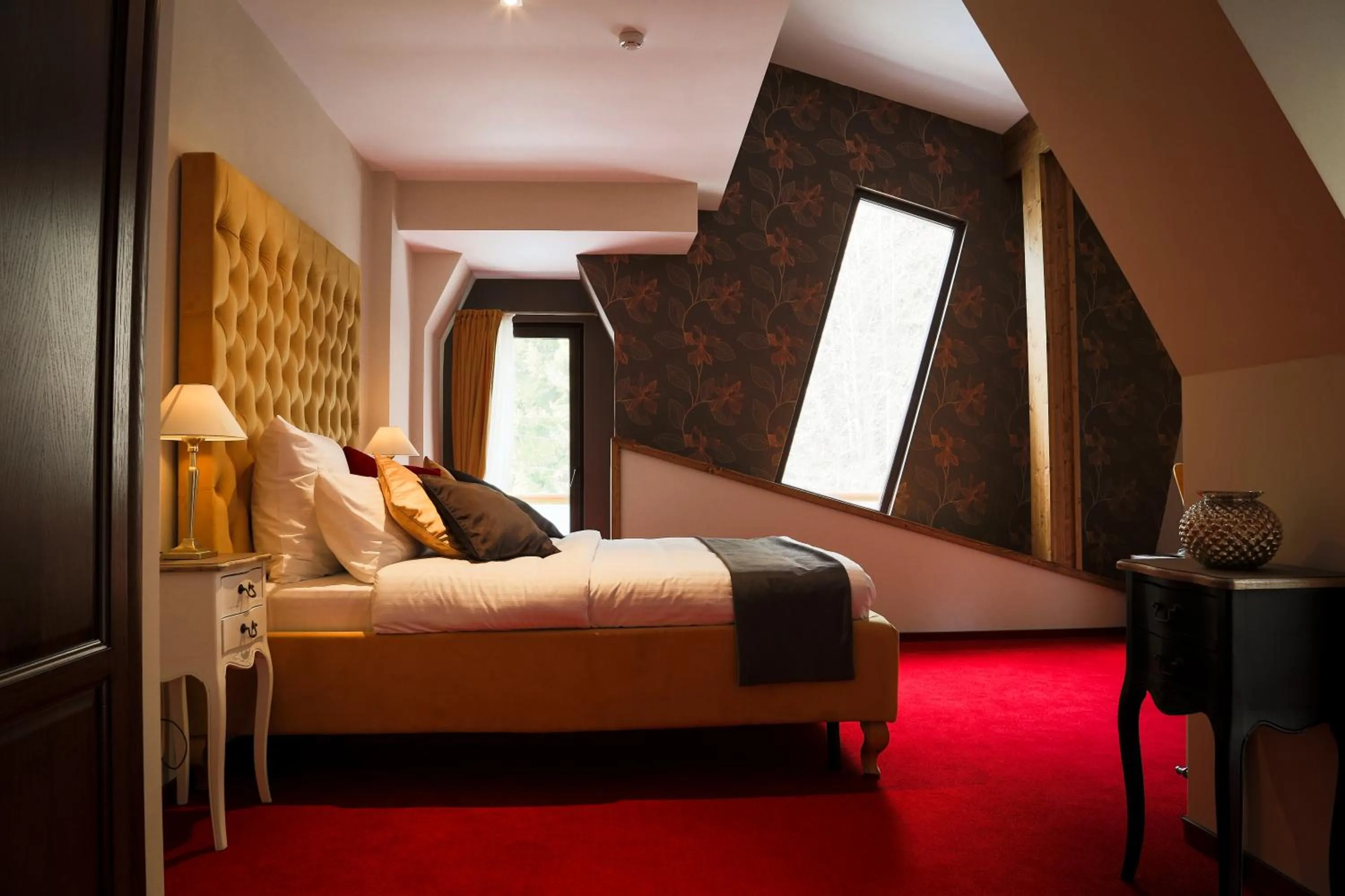 Photo of the whole room, Bed in Paj Hotelul Retreat & Spa