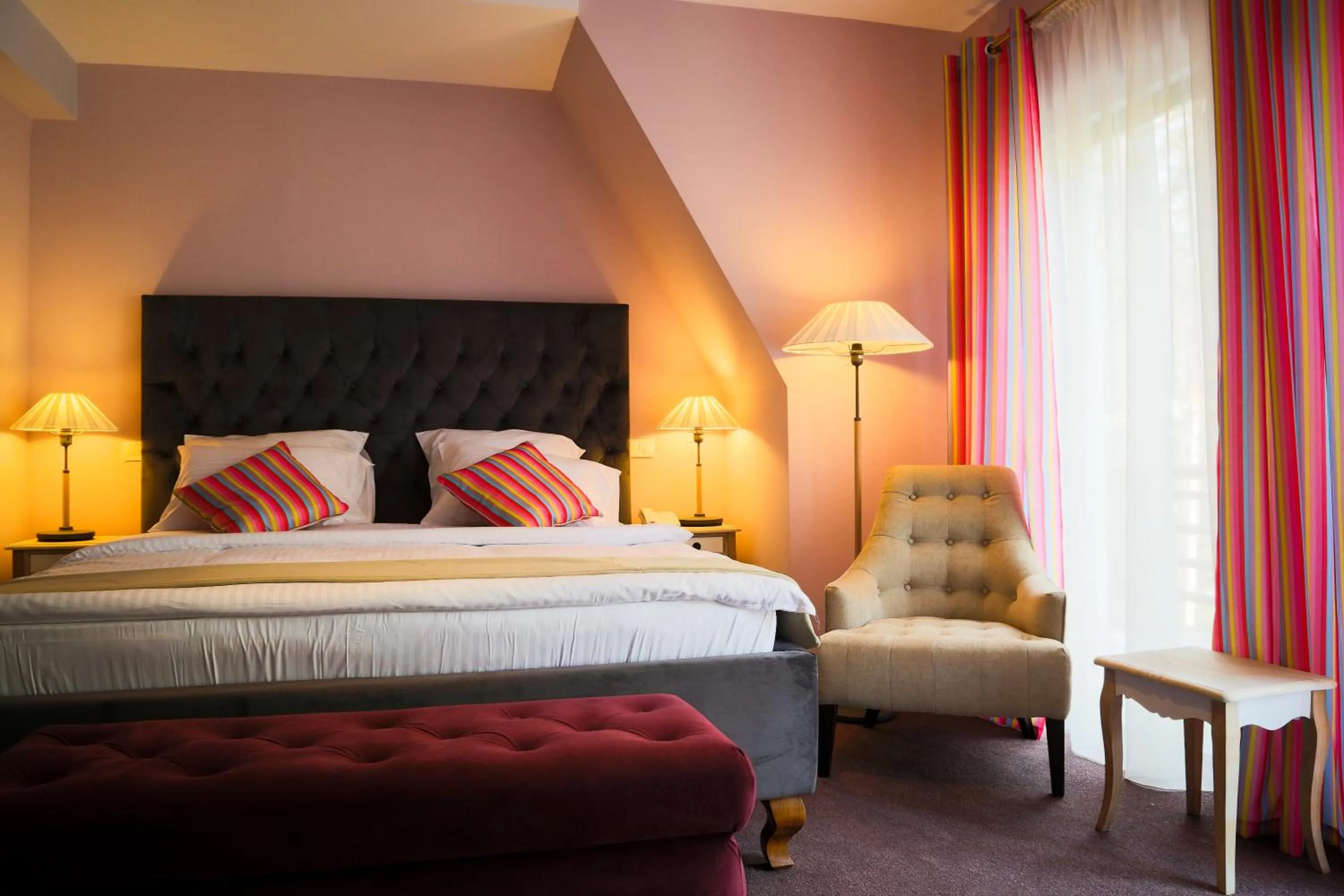 Photo of the whole room, Bed in Paj Hotelul Retreat & Spa