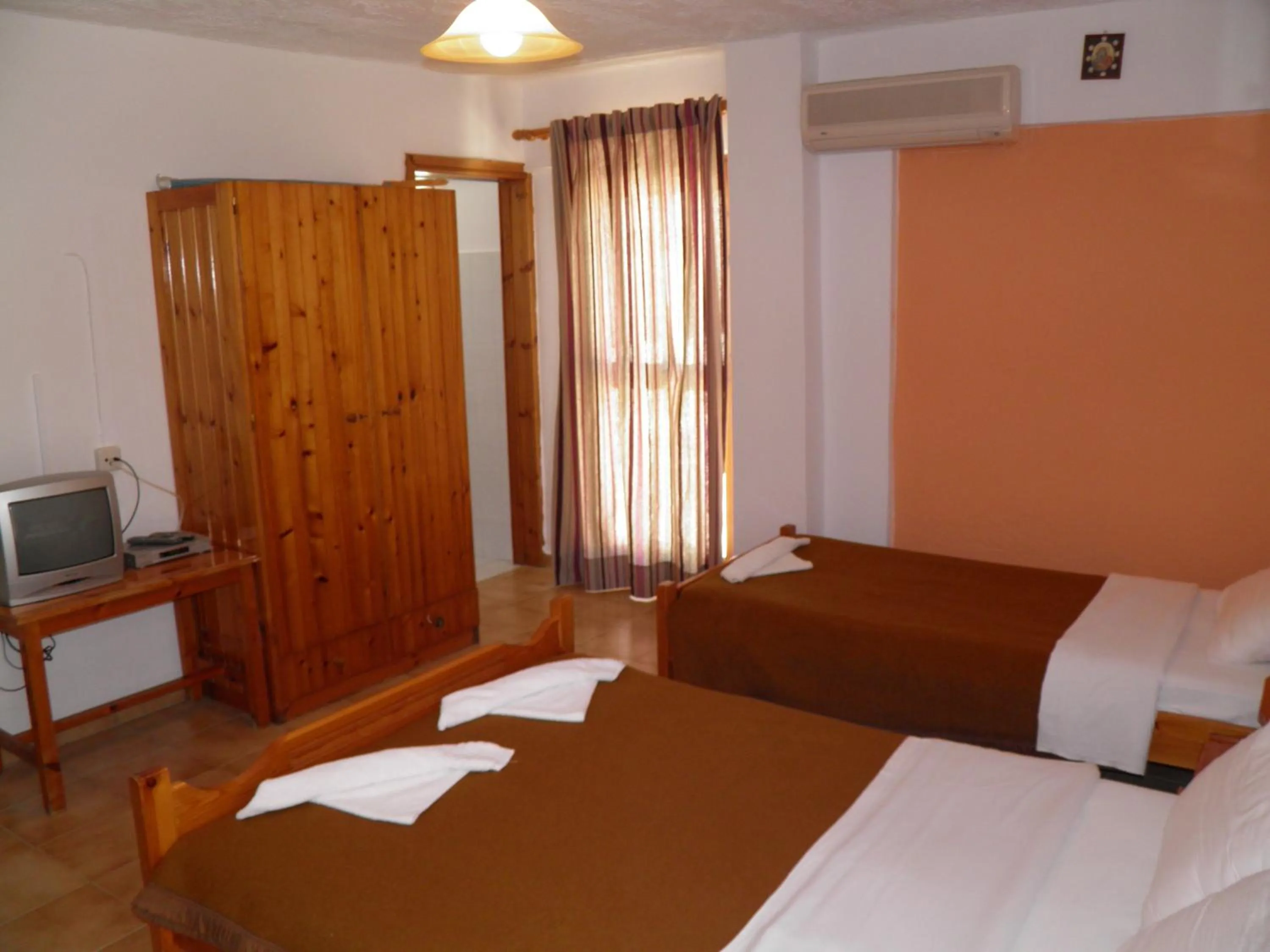 Bedroom, Bed in Galaxias Studios