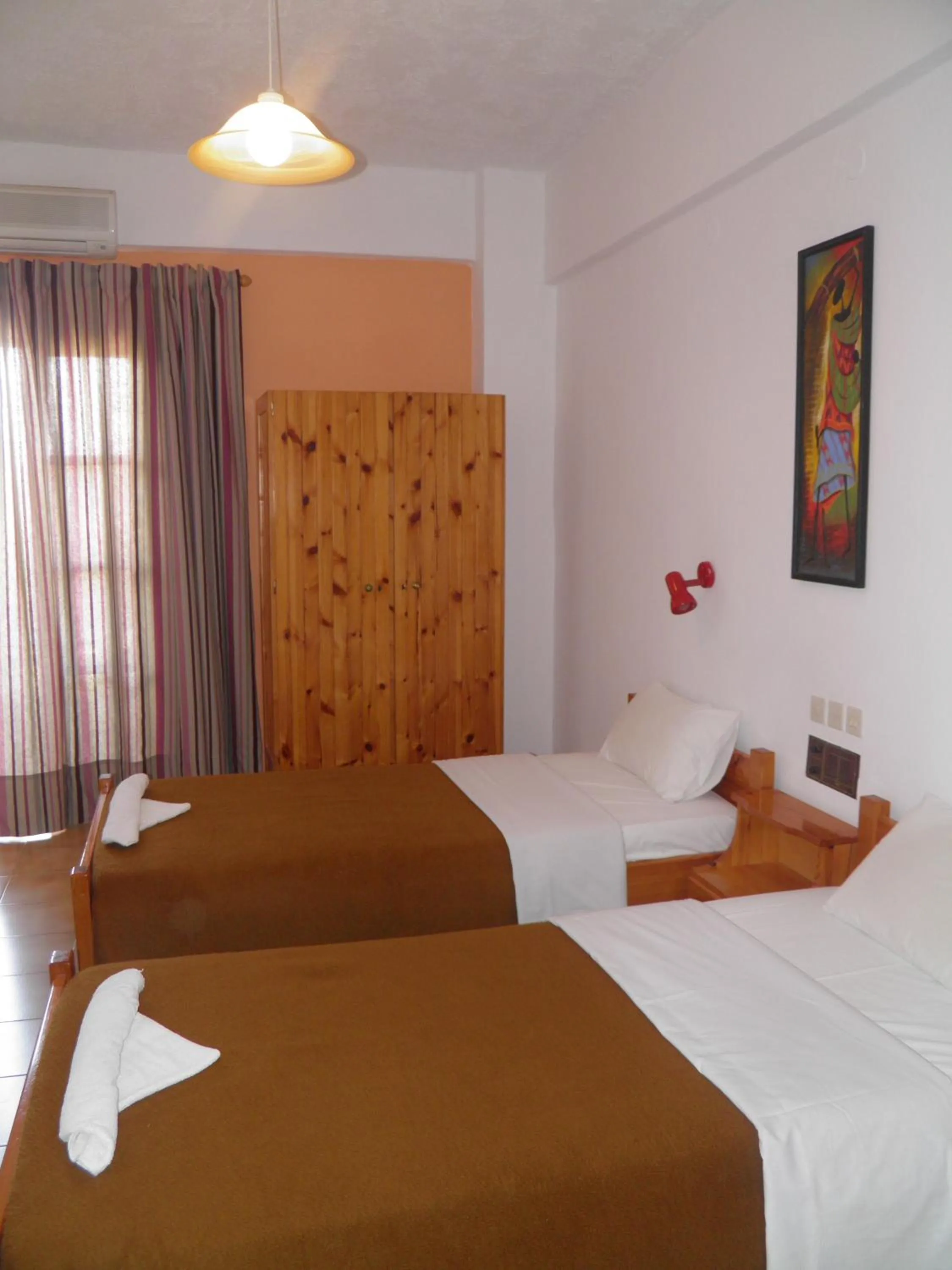 Bed in Galaxias Studios