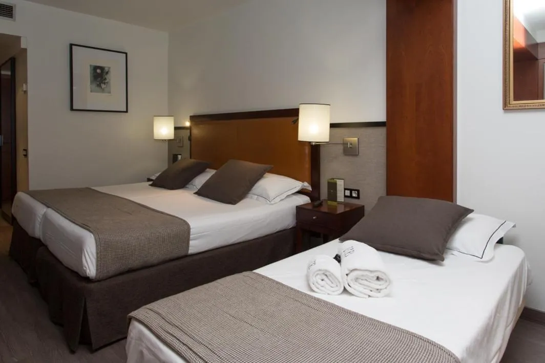 Photo of the whole room, Bed in Hotel Balmoral