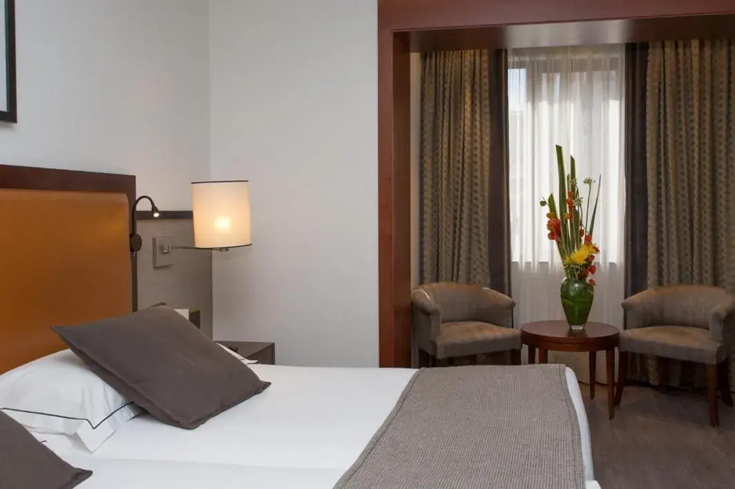 Photo of the whole room, Bed in Hotel Balmoral Photo of the whole room, Bed in Hotel Balmoral