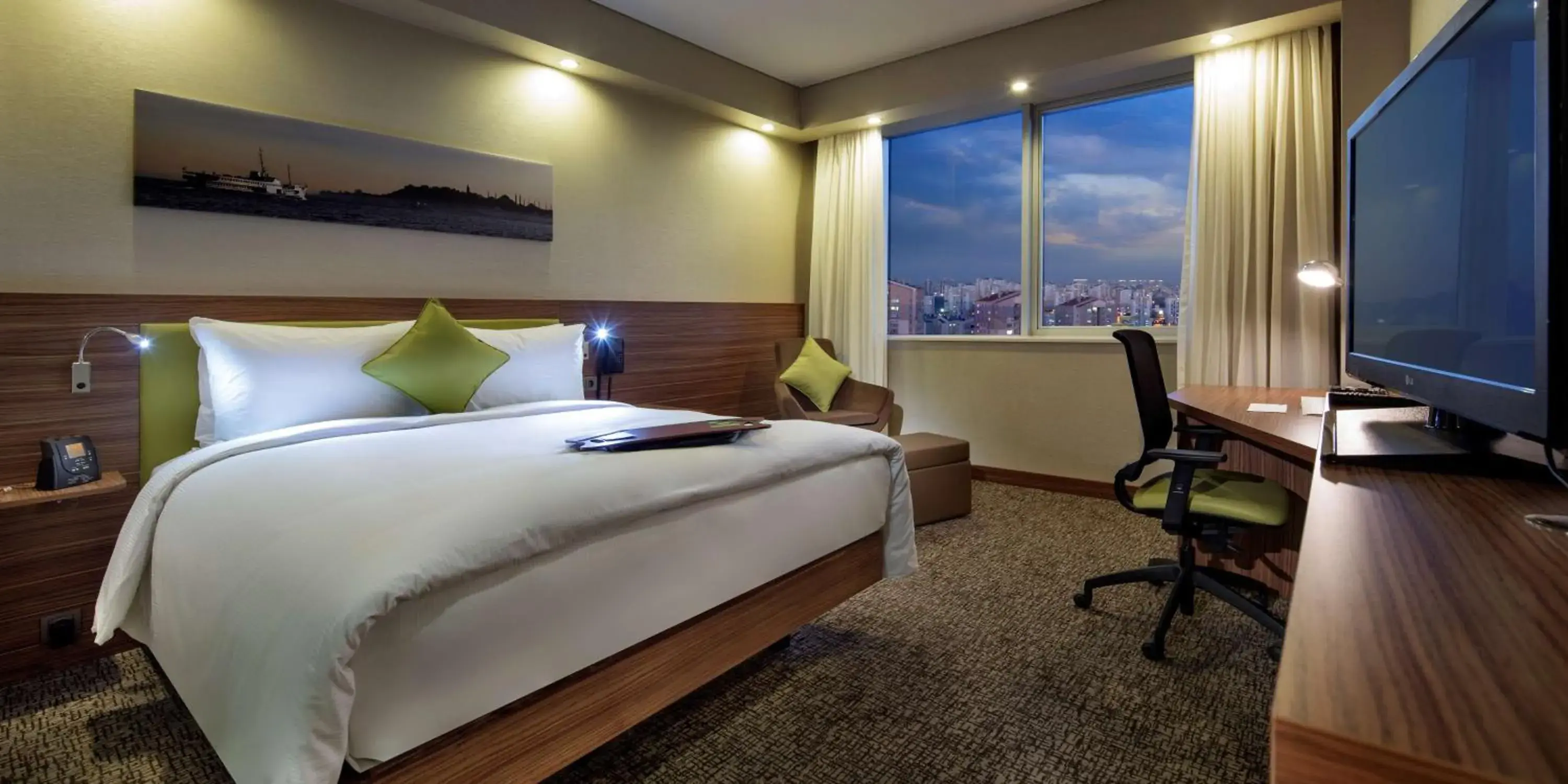 Bedroom, Bed in Hampton by Hilton Istanbul Kayasehir Bedroom, Bed in Hampton by Hilton Istanbul Kayasehir