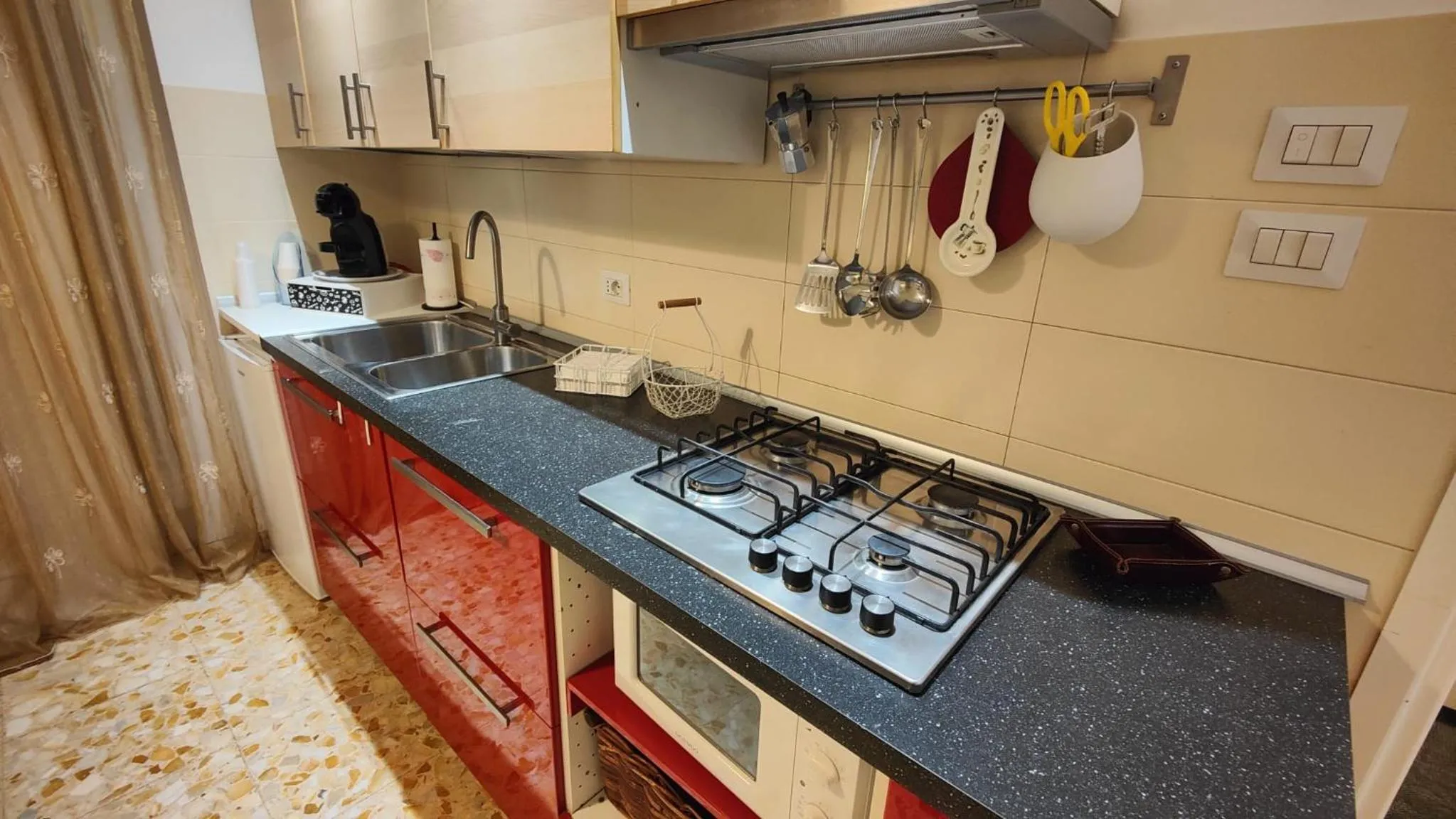 Sergio Tourist Rental close Tiburtina Station
