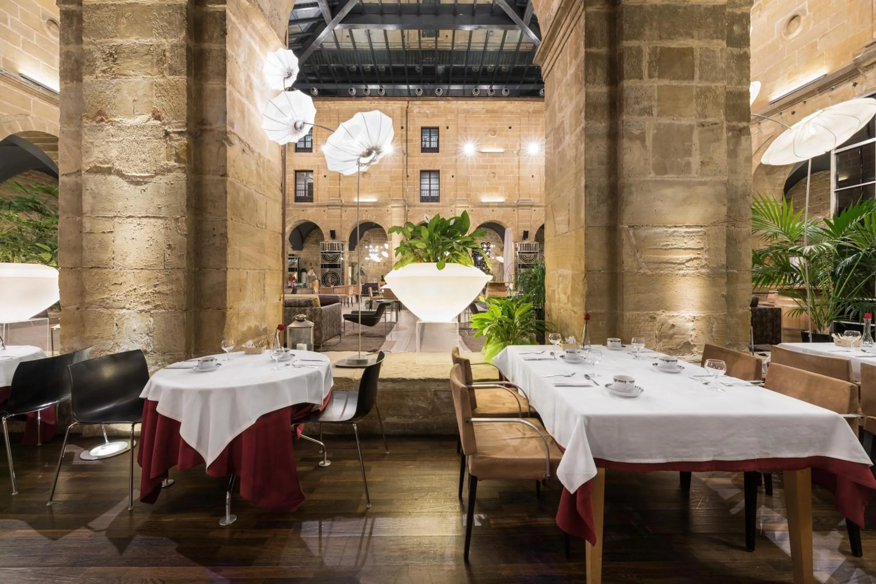 Restaurant/places to eat in Eurostars Los Agustinos