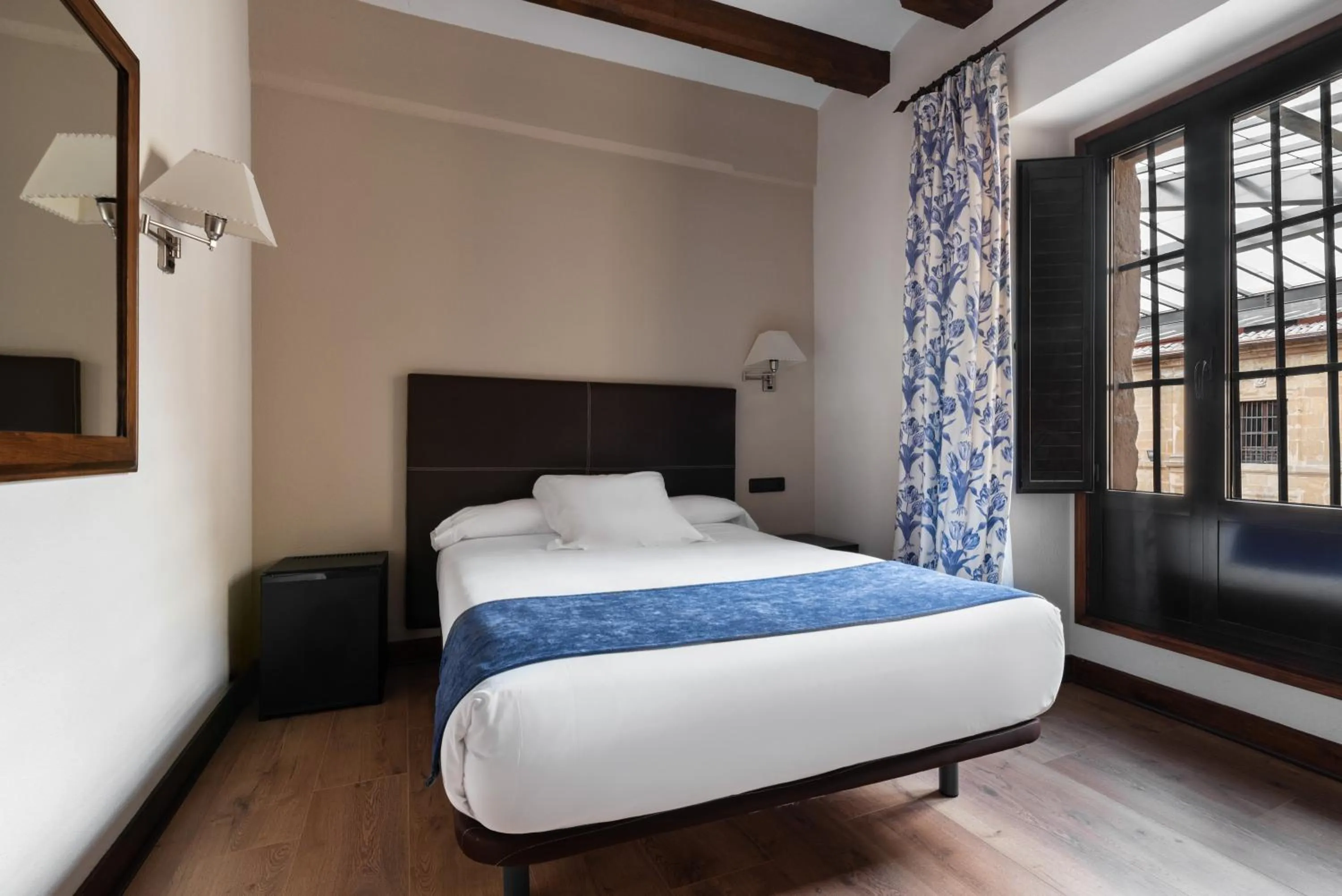 Bed in Eurostars Los Agustinos