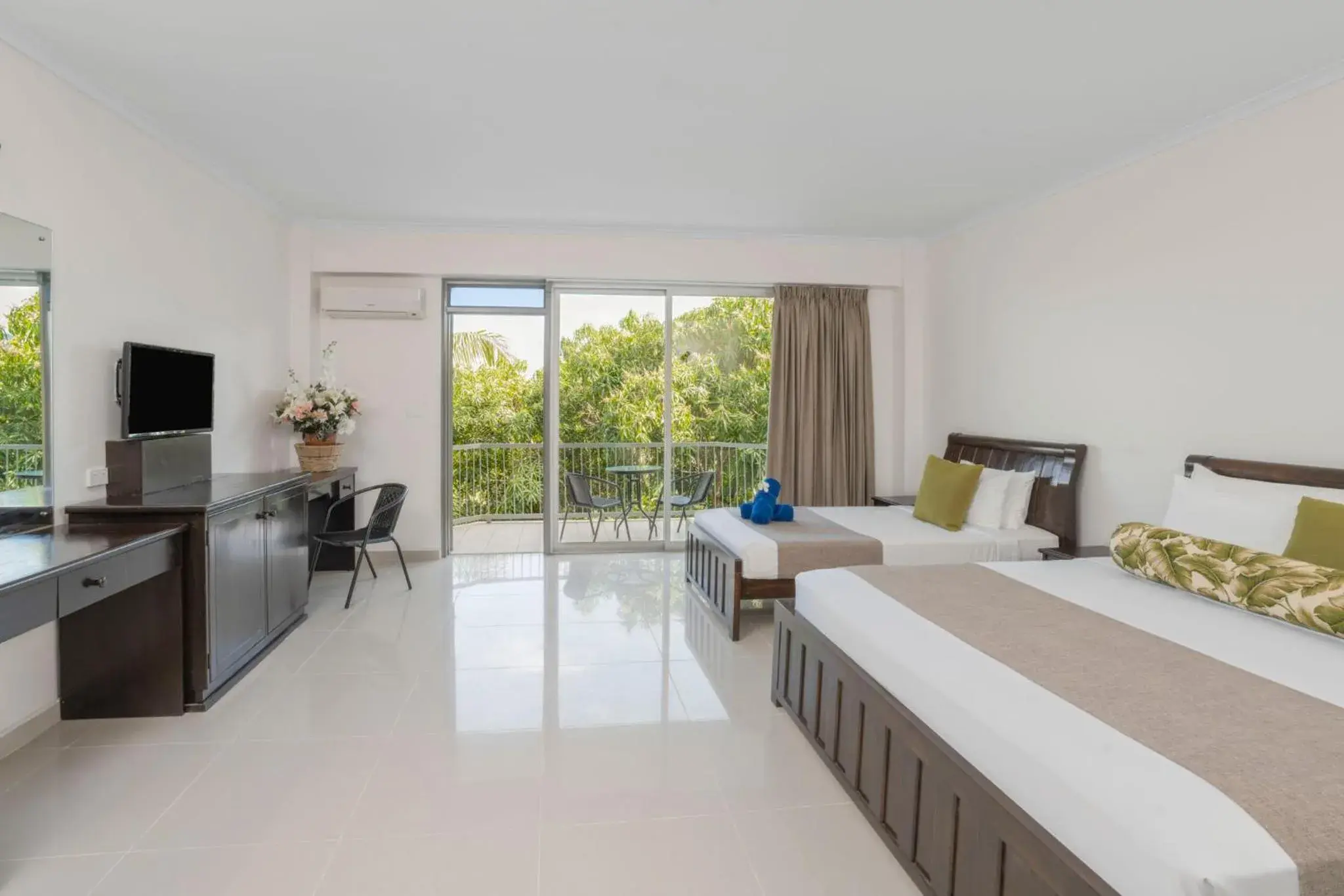 Bedroom, Bed in Trans International Hotel Bedroom, Bed in Trans International Hotel