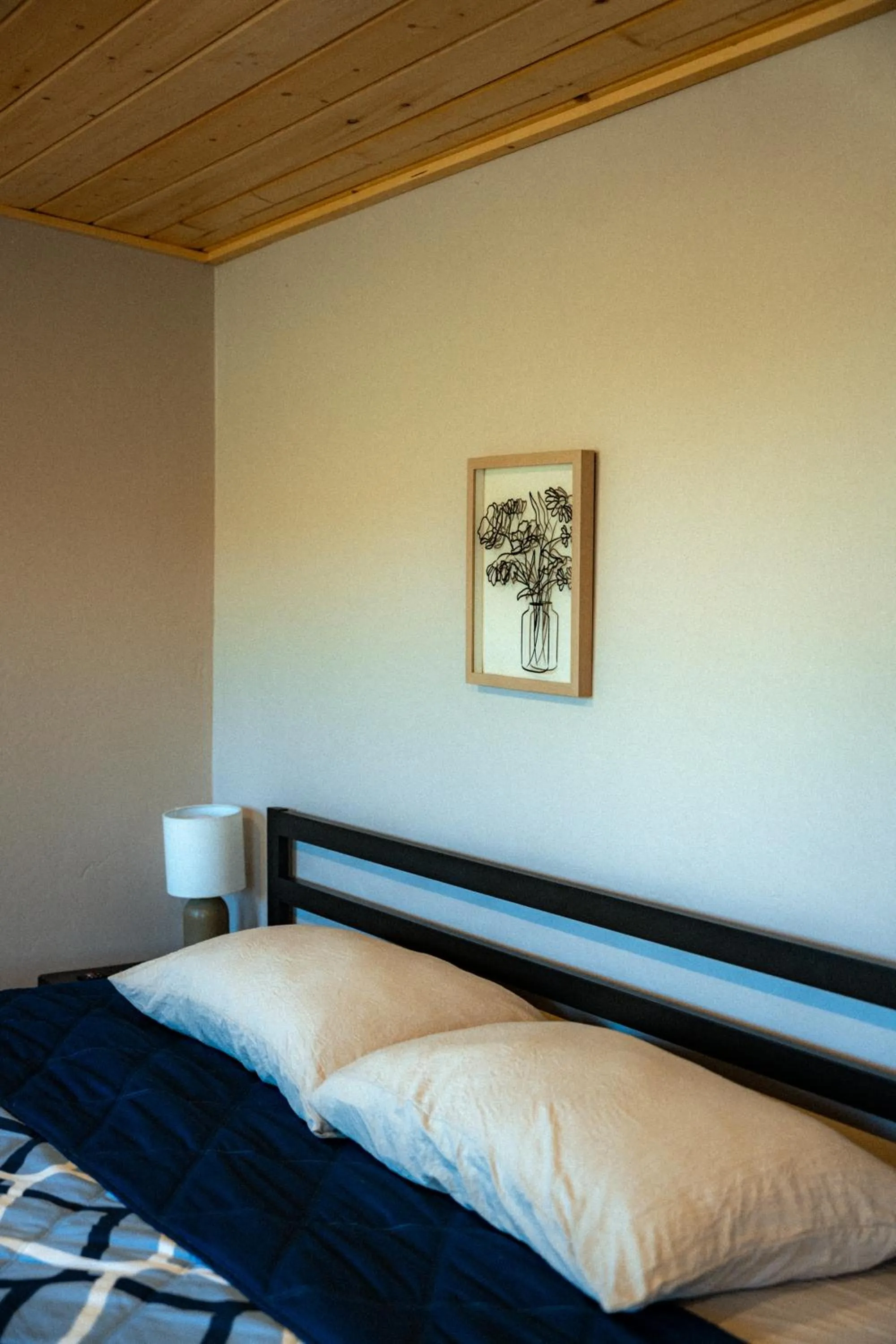 Bedroom, Bed in Desert Sage Retreat