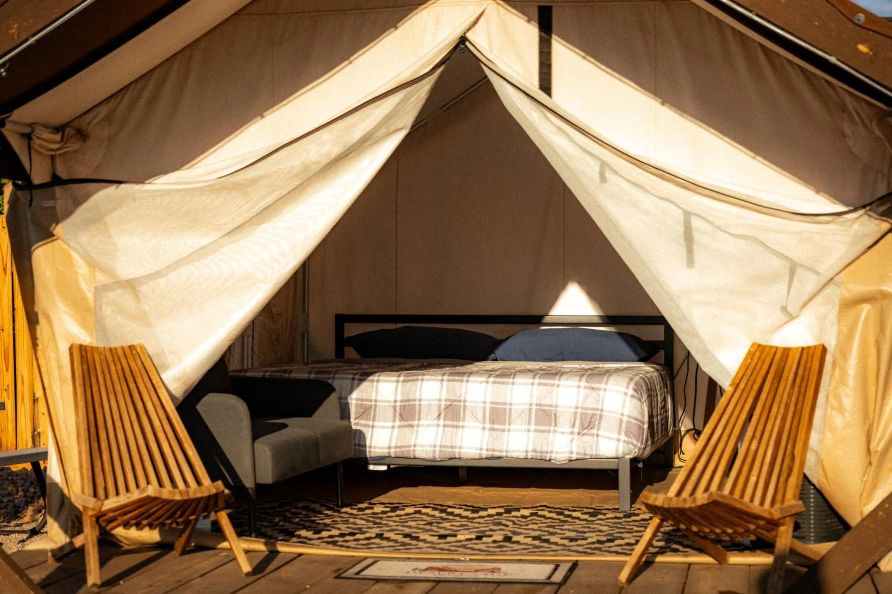 Bedroom, Bed in Desert Sage Retreat