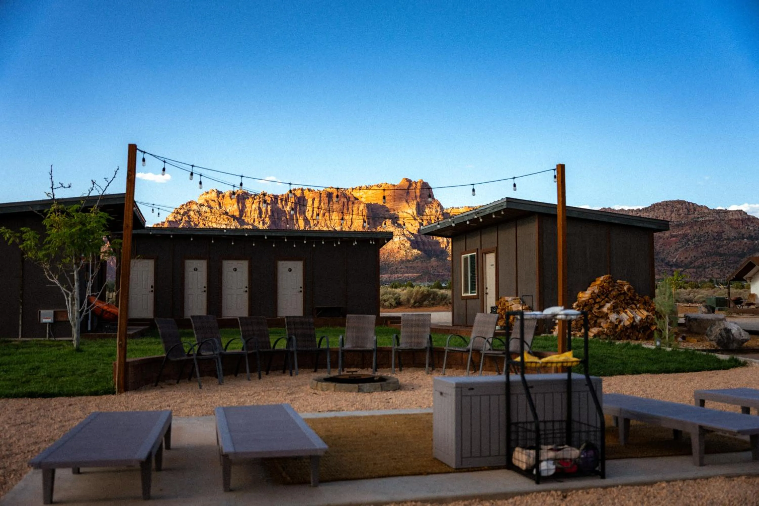 Property building in Desert Sage Retreat