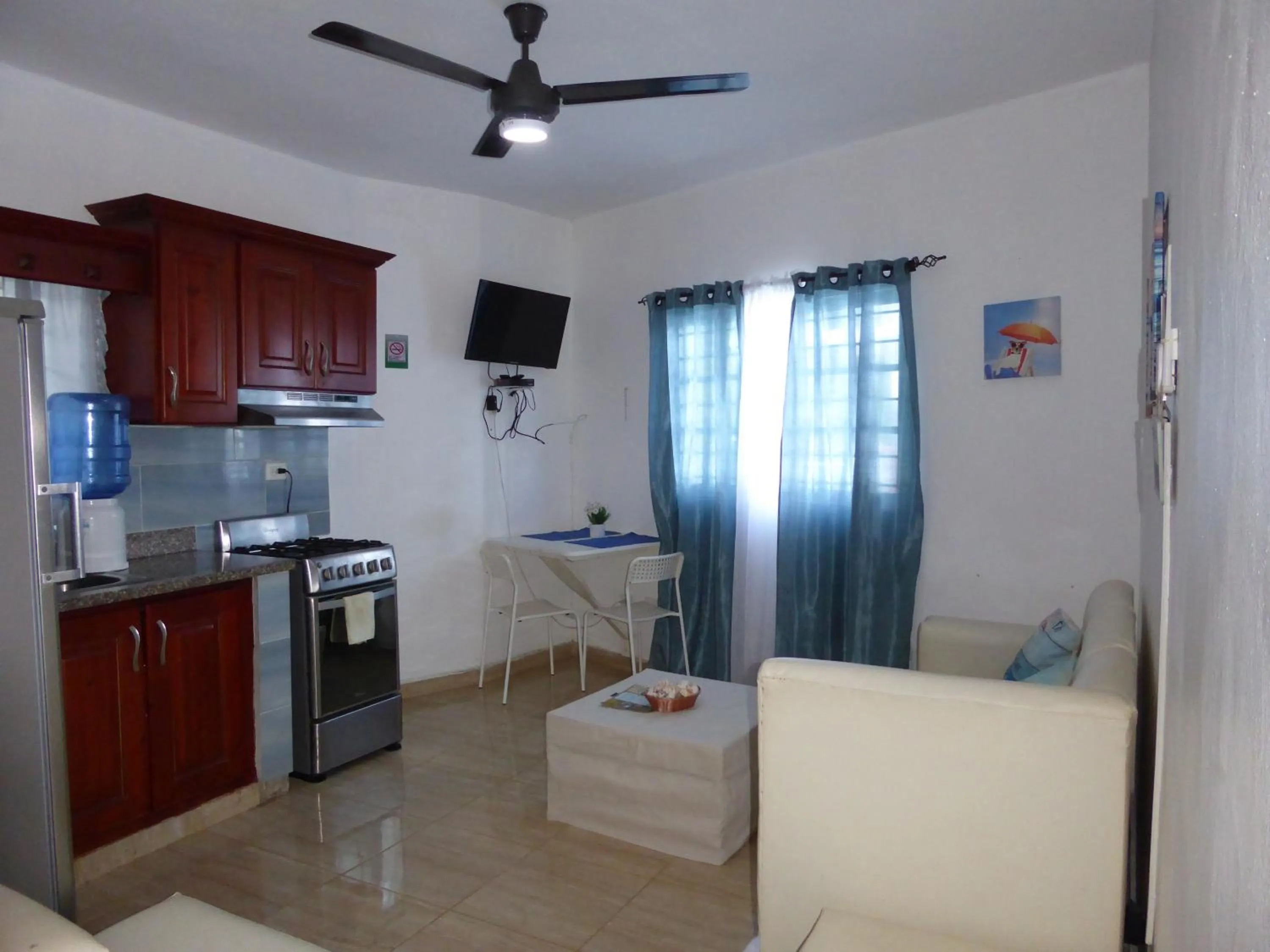Kitchen or kitchenette in CortLang Vacation Rentals, El Pueblito
