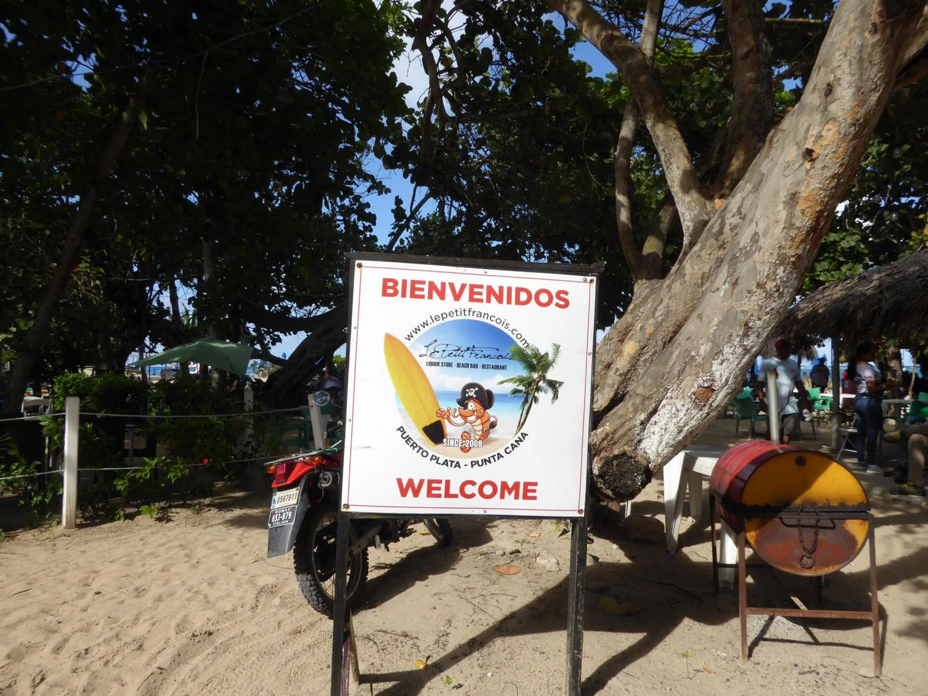 Beach in CortLang Vacation Rentals, El Pueblito