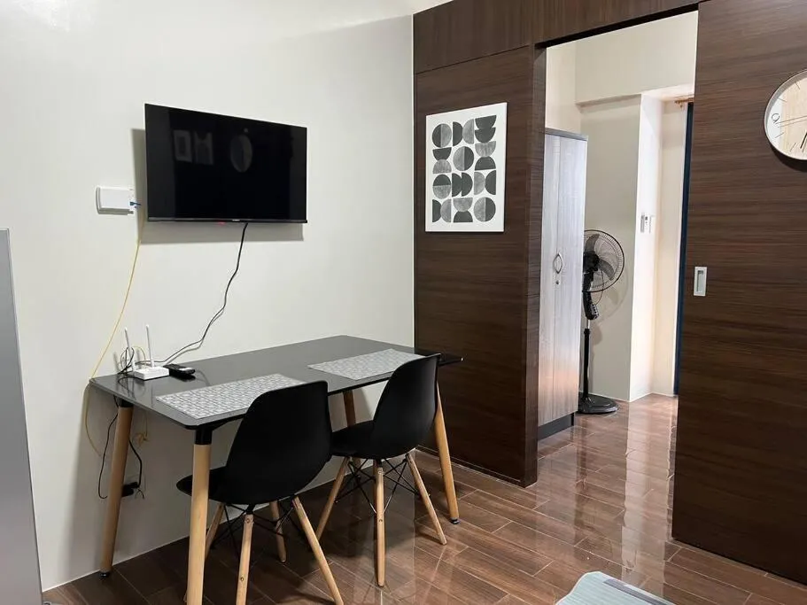 Air Residences - 1Bedroom Unit with Balcony - Wifi & Netflix