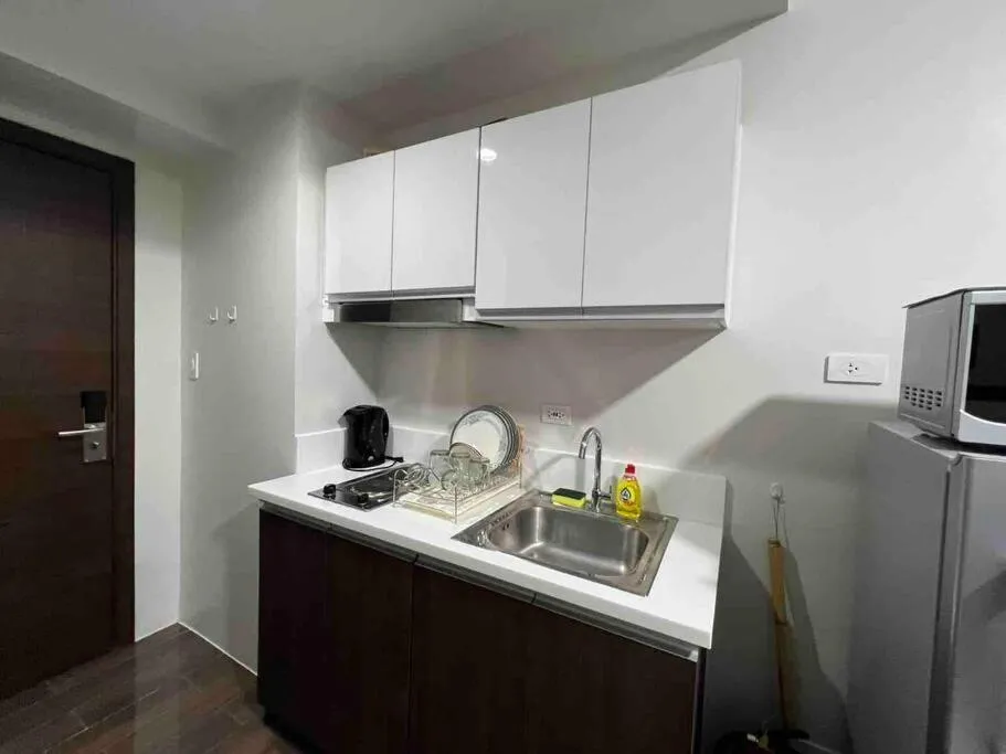 Air Residences - 1Bedroom Unit with Balcony - Wifi & Netflix