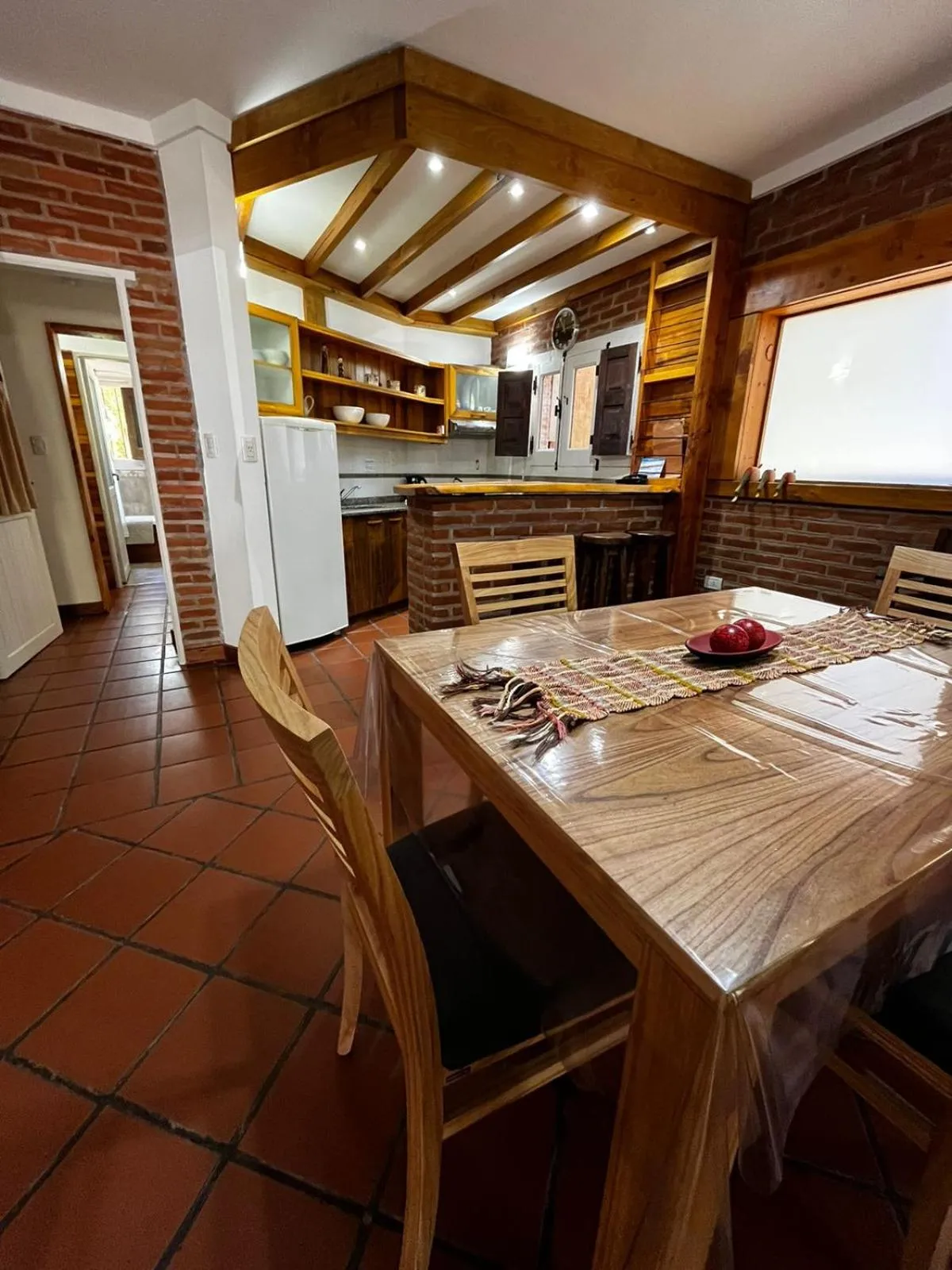 Kitchen or kitchenette in Hostería y Cabañas Altamar De Las Pampas