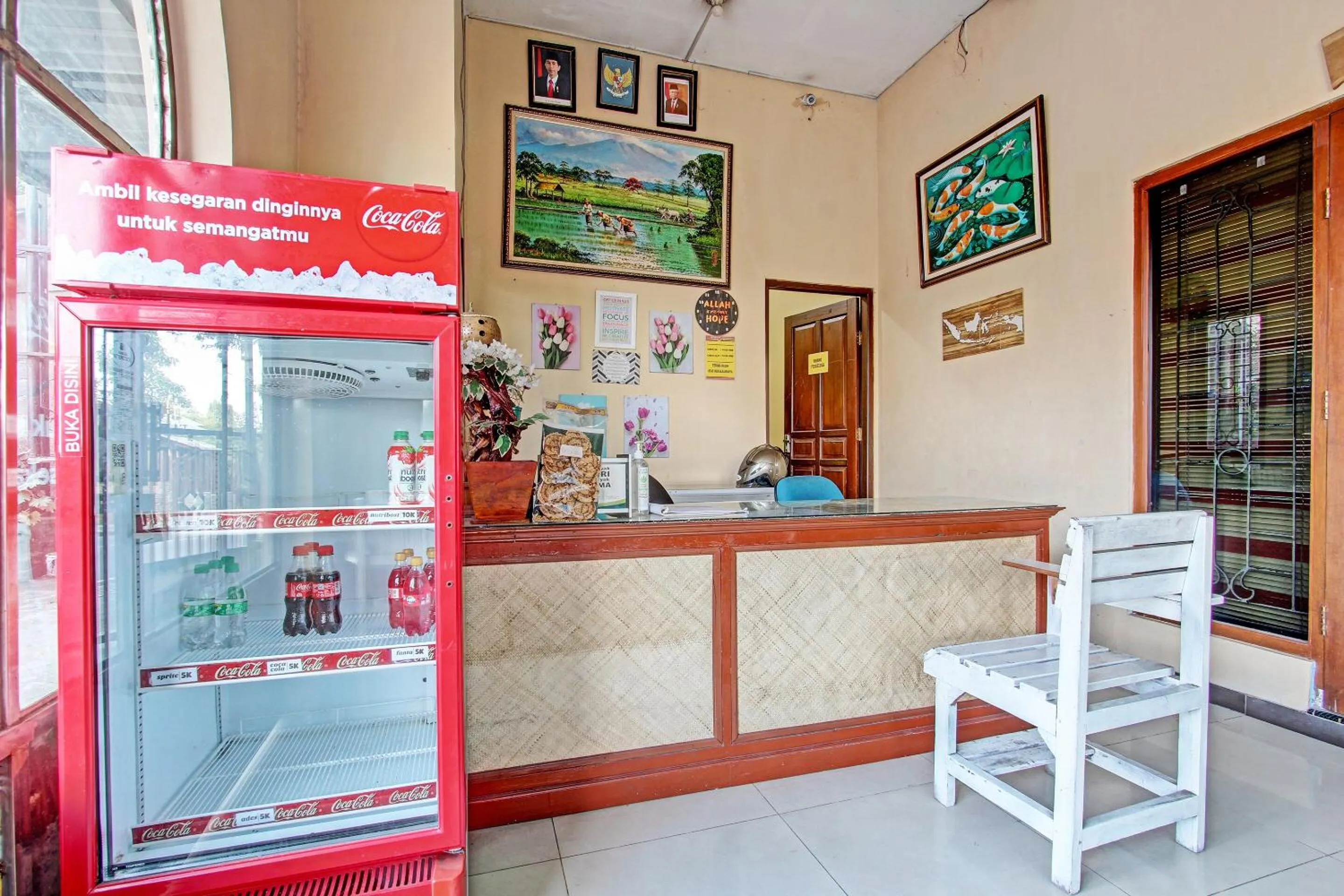 Lobby or reception in OYO 92851 Homestay Borobudur Specpacker Syariah