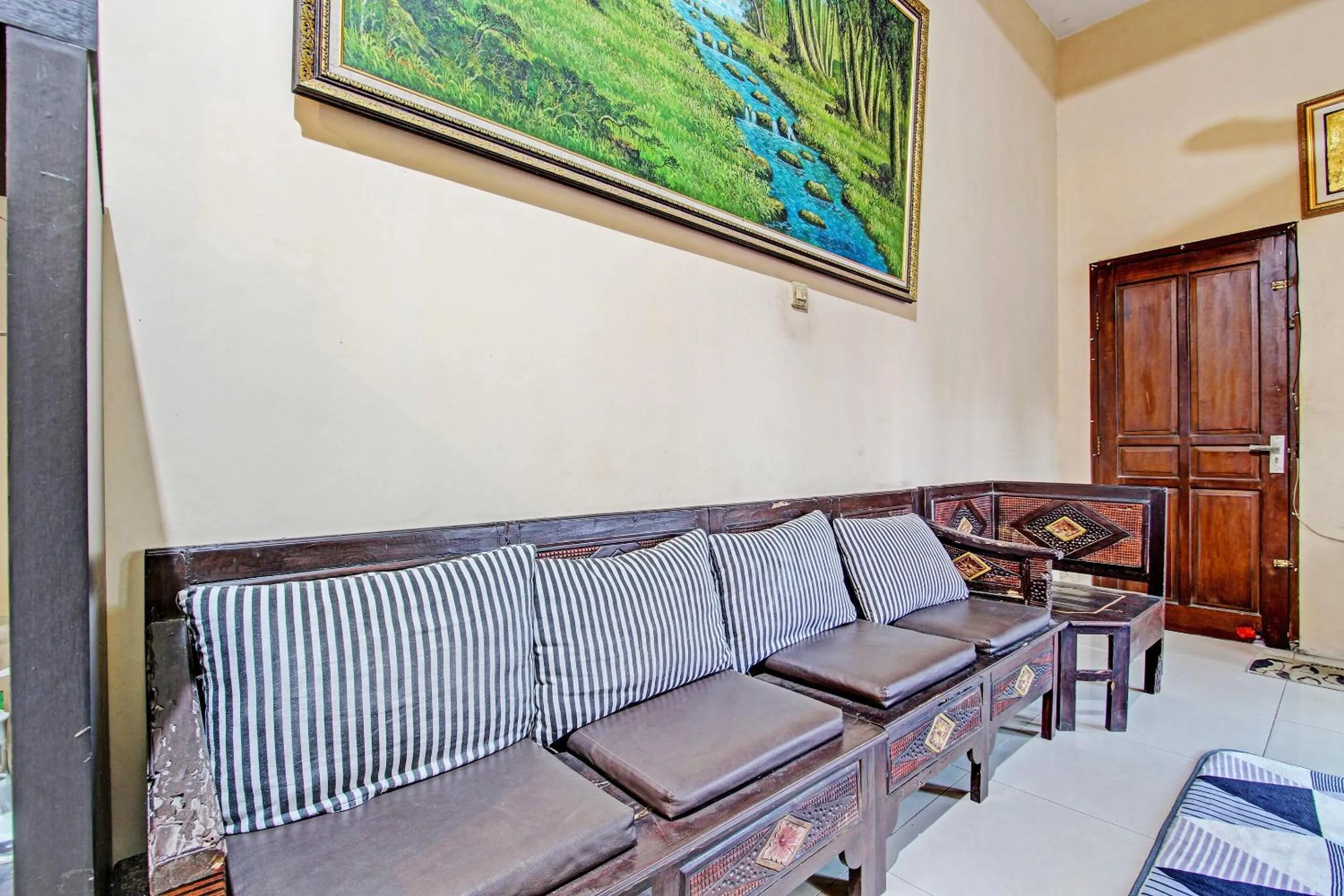 Lobby or reception in OYO 92851 Homestay Borobudur Specpacker Syariah