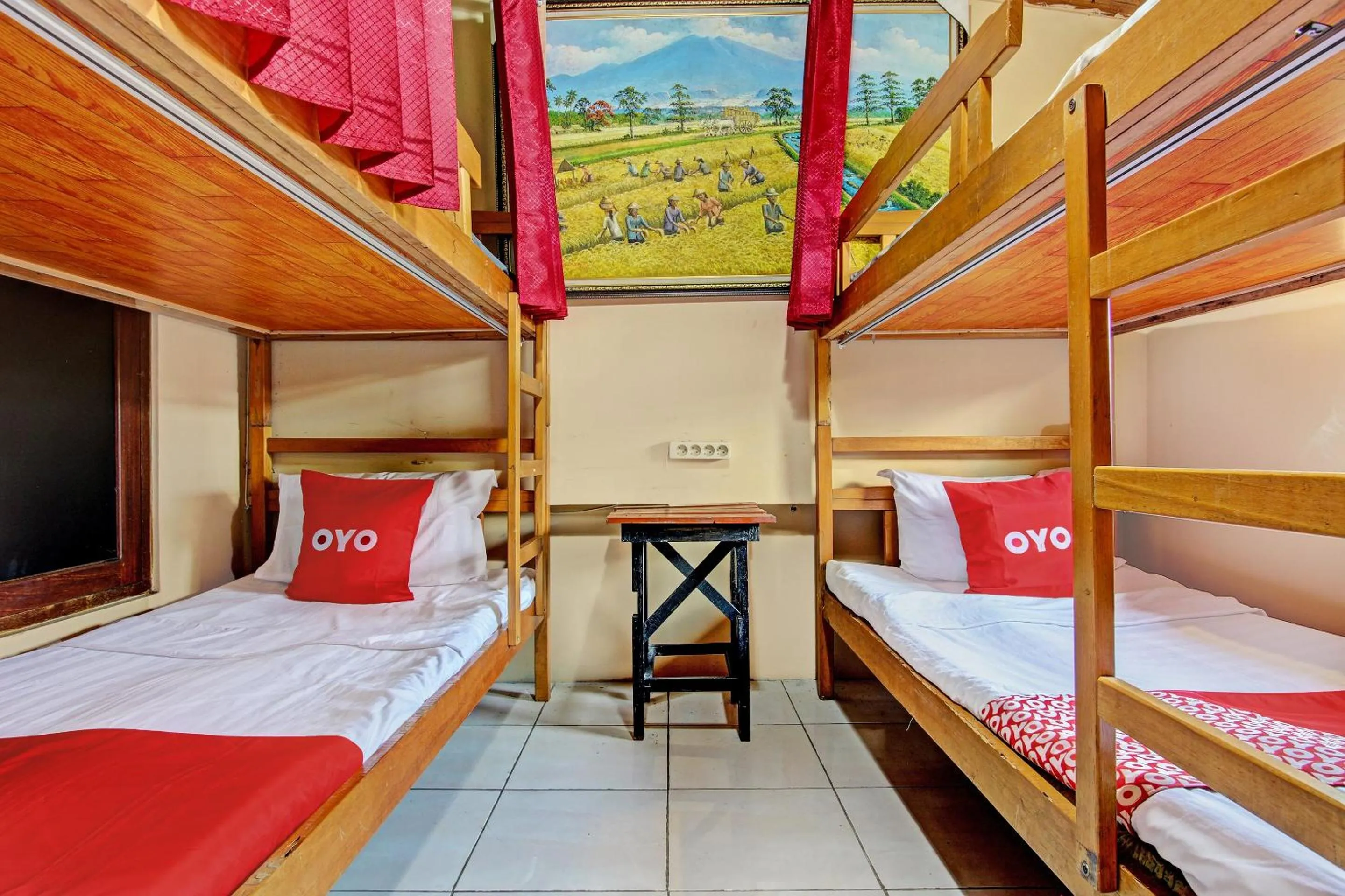 Bedroom in OYO 92851 Homestay Borobudur Specpacker Syariah