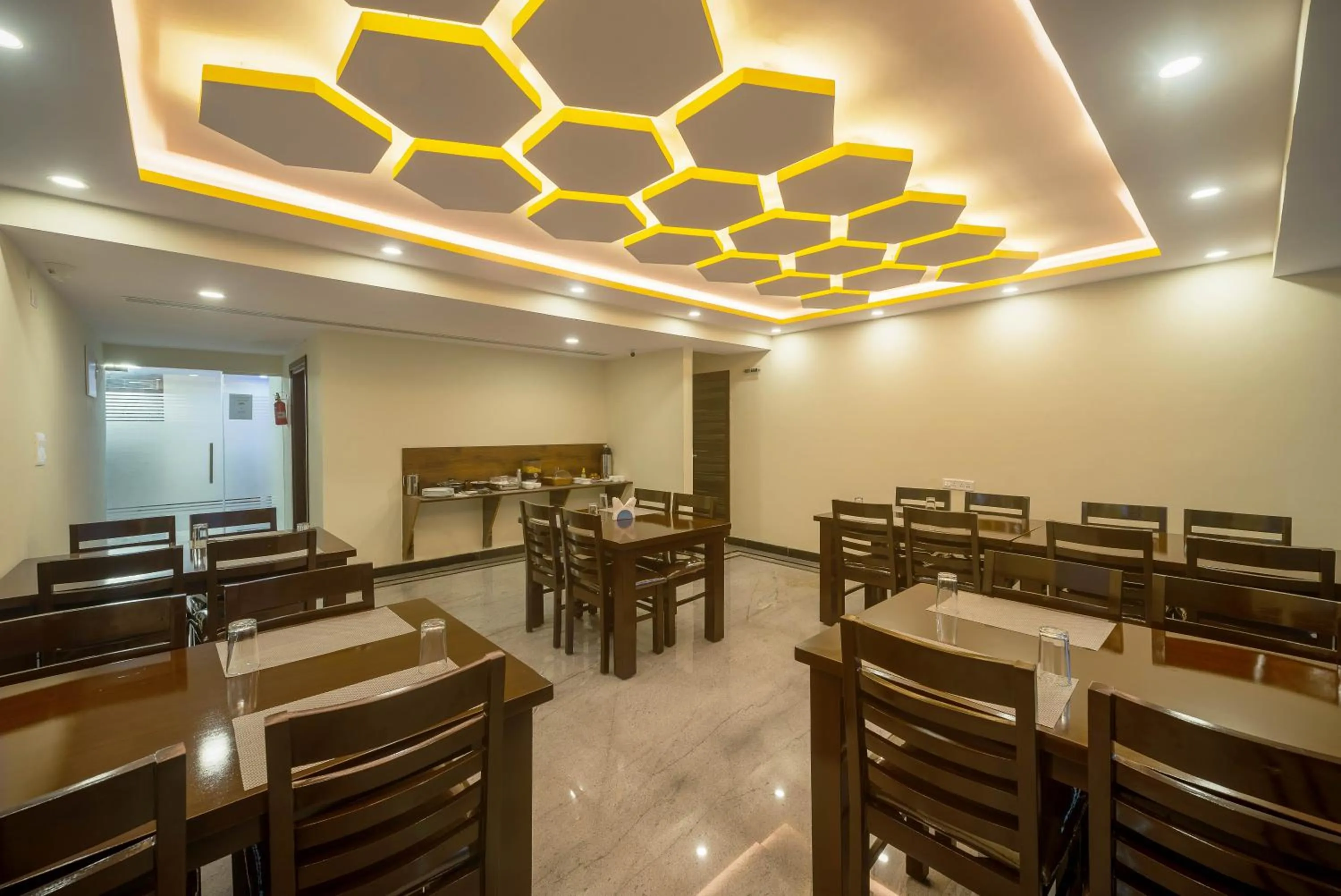 Restaurant/places to eat in Zenith Hotels Hebbal Bangalore