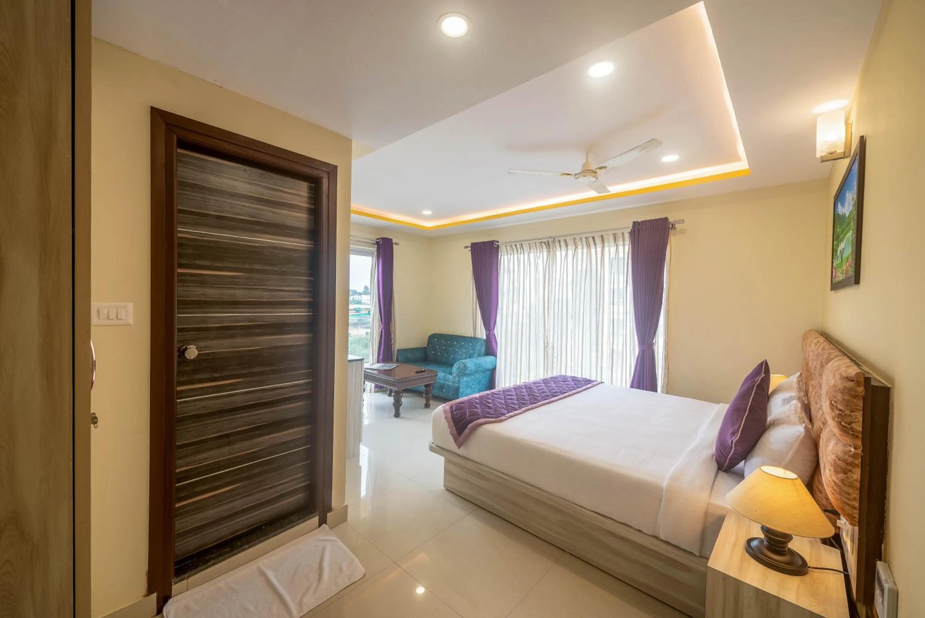 Bed in Zenith Hotels Hebbal Bangalore
