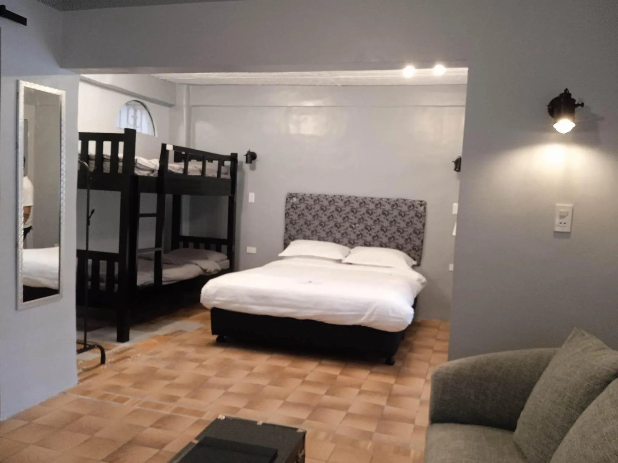 Bed in Sunbloom Beachfront Hotel and Restaurant Zambales