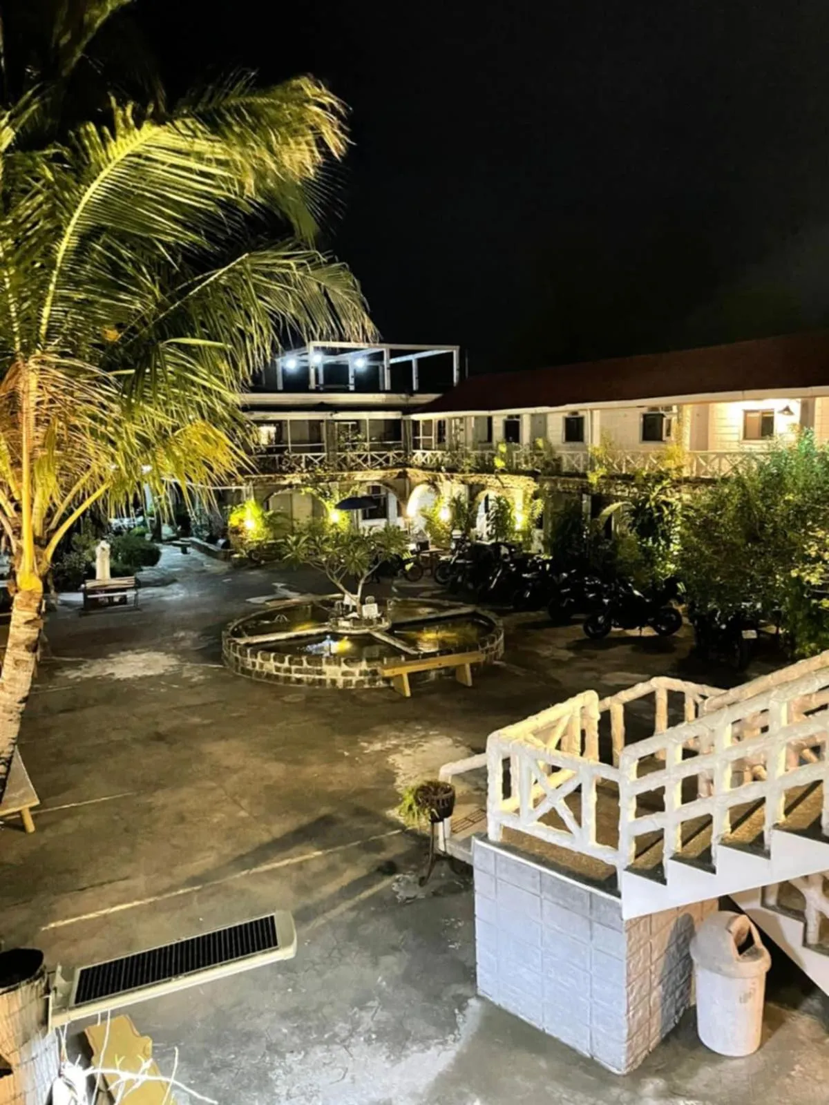 Sunbloom Beachfront Hotel and Restaurant Zambales