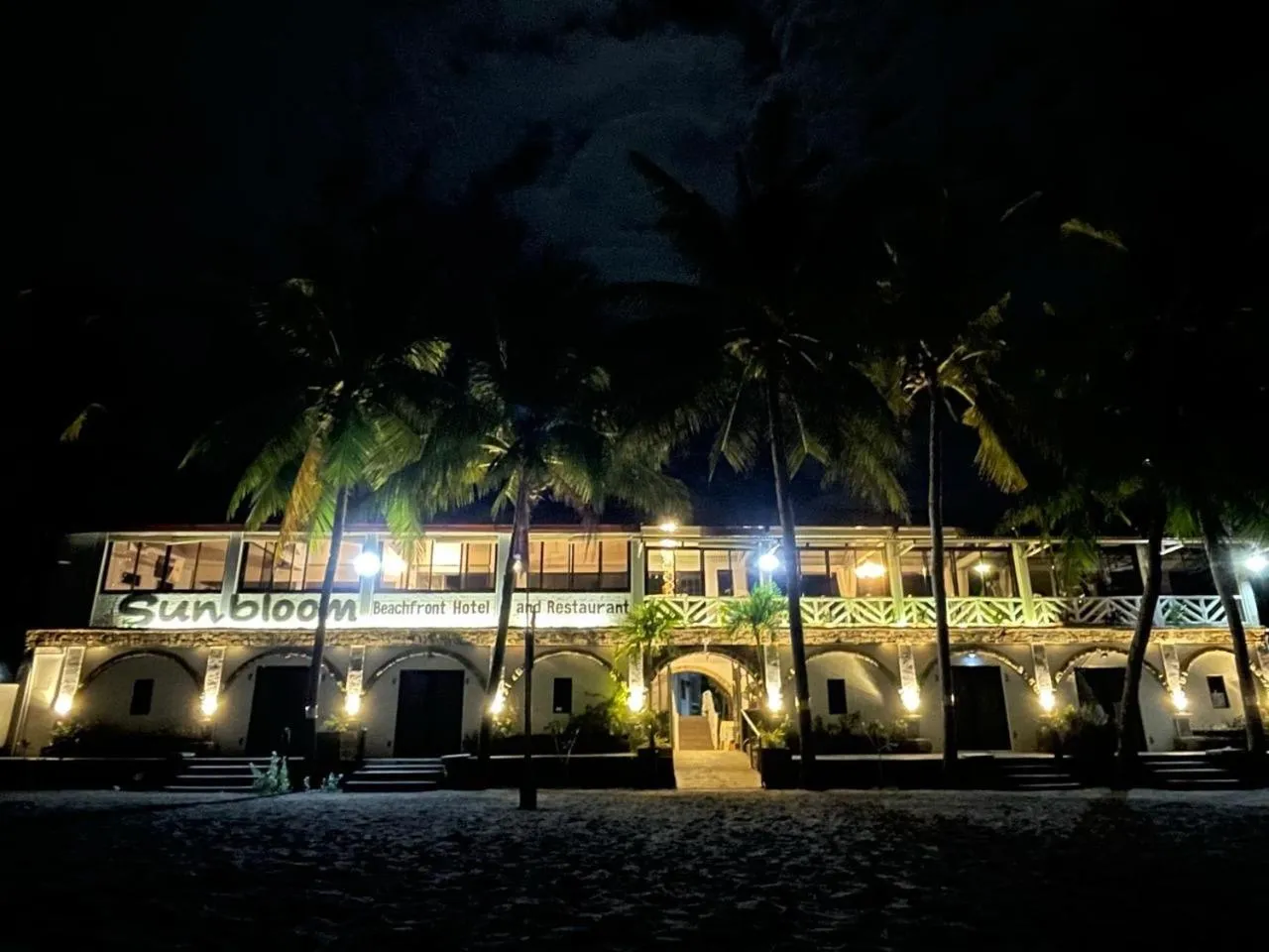 Sunbloom Beachfront Hotel and Restaurant Zambales