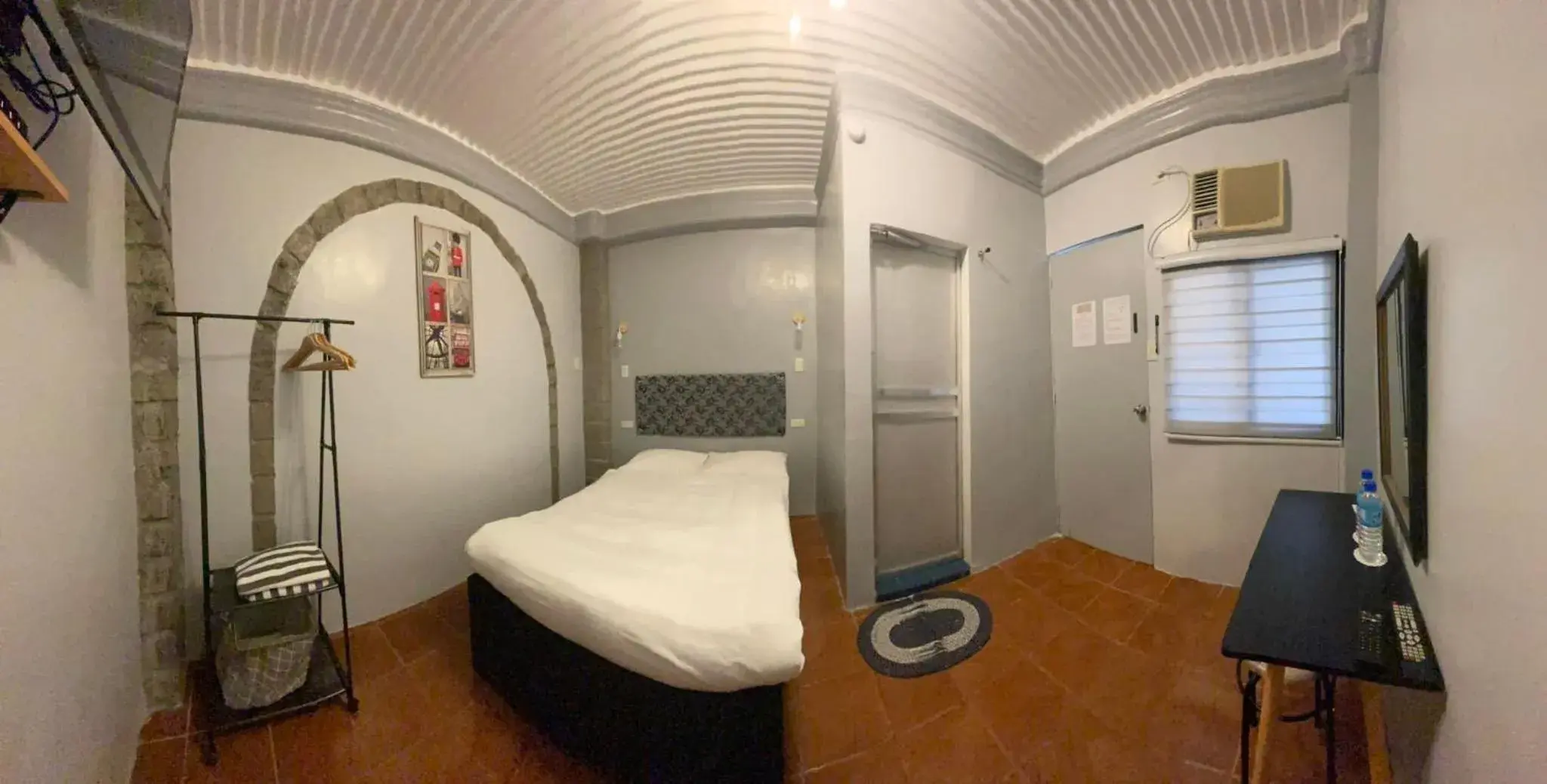 Standard Double Room in Sunbloom Beachfront Hotel and Restaurant Zambales Standard Double Room in Sunbloom Beachfront Hotel and Restaurant Zambales