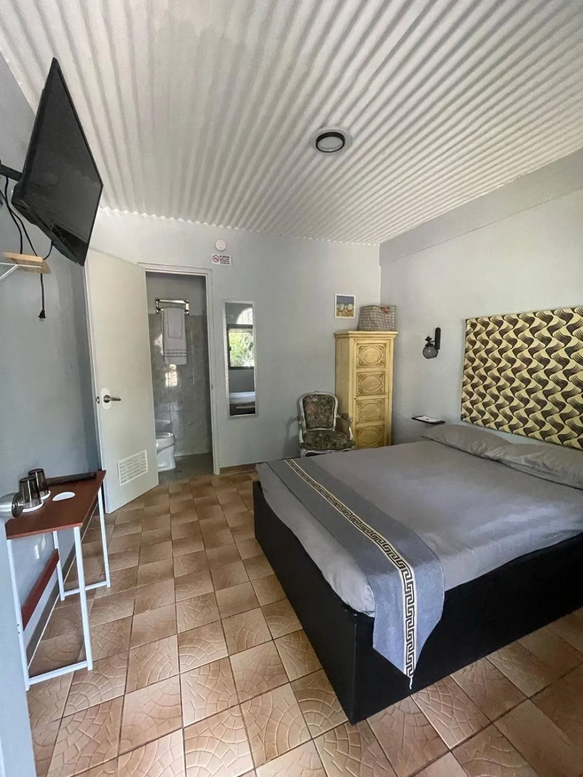 Bed in Sunbloom Beachfront Hotel and Restaurant Zambales