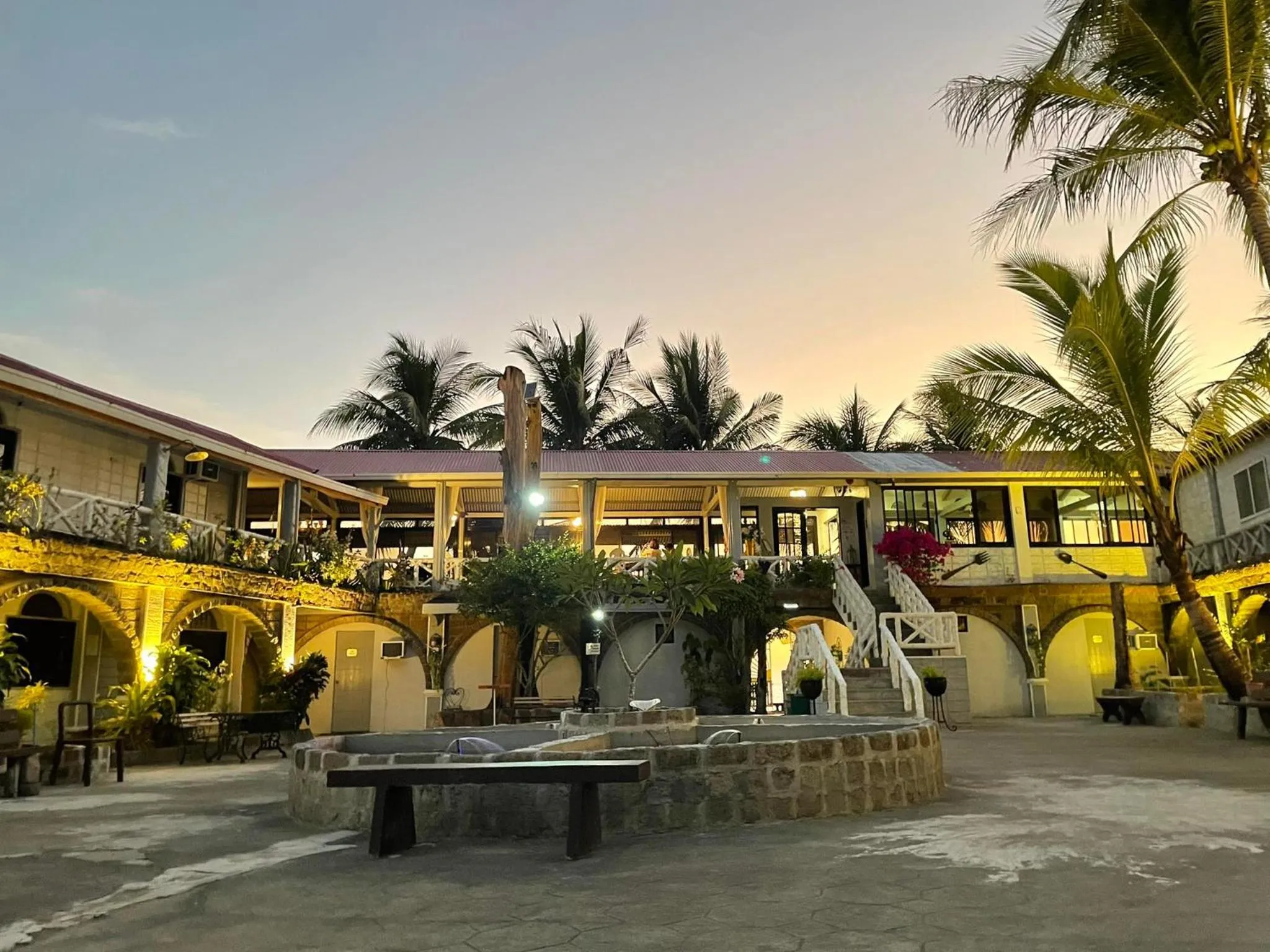 Sunbloom Beachfront Hotel and Restaurant Zambales