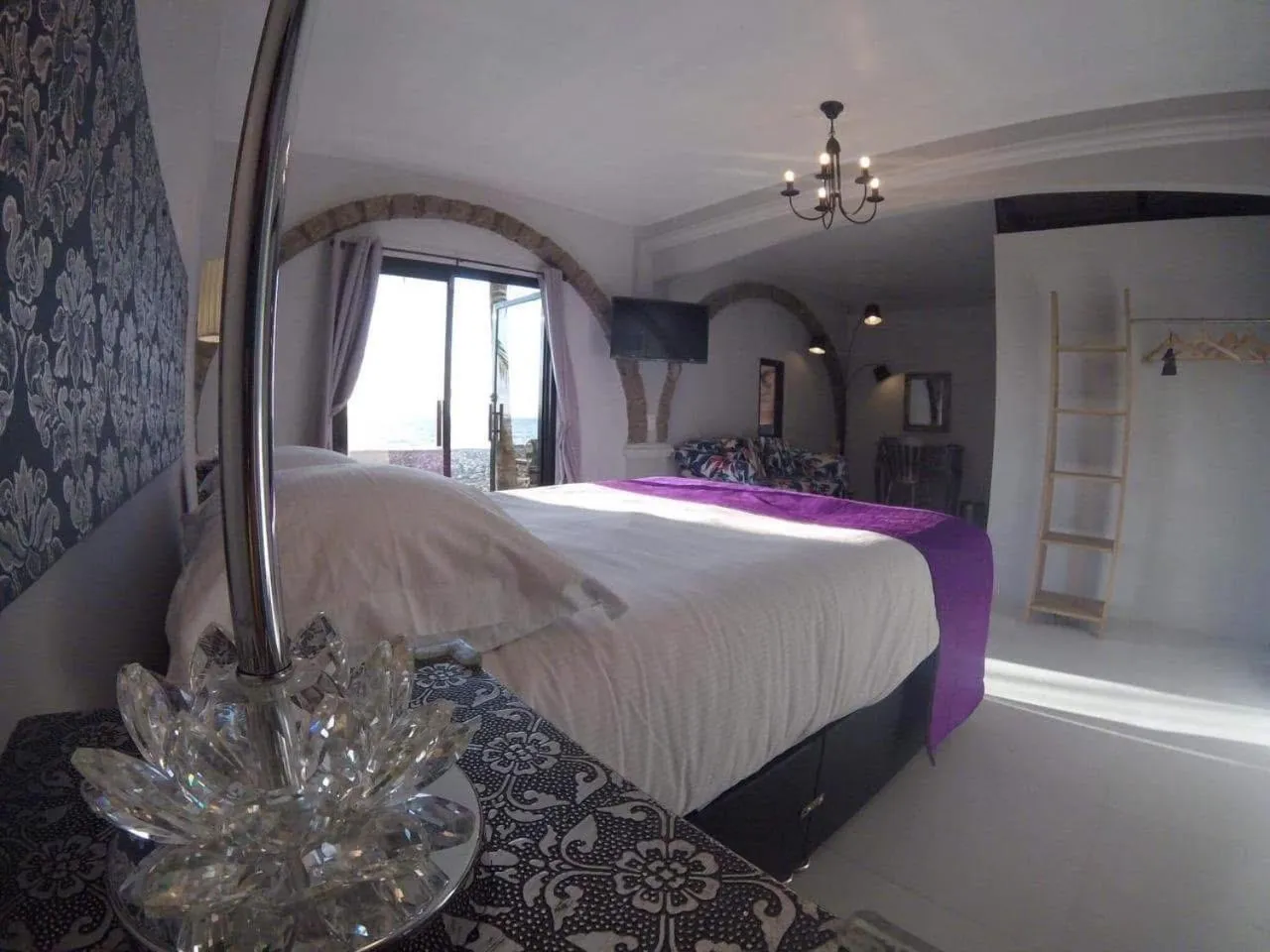 Bed in Sunbloom Beachfront Hotel and Restaurant Zambales