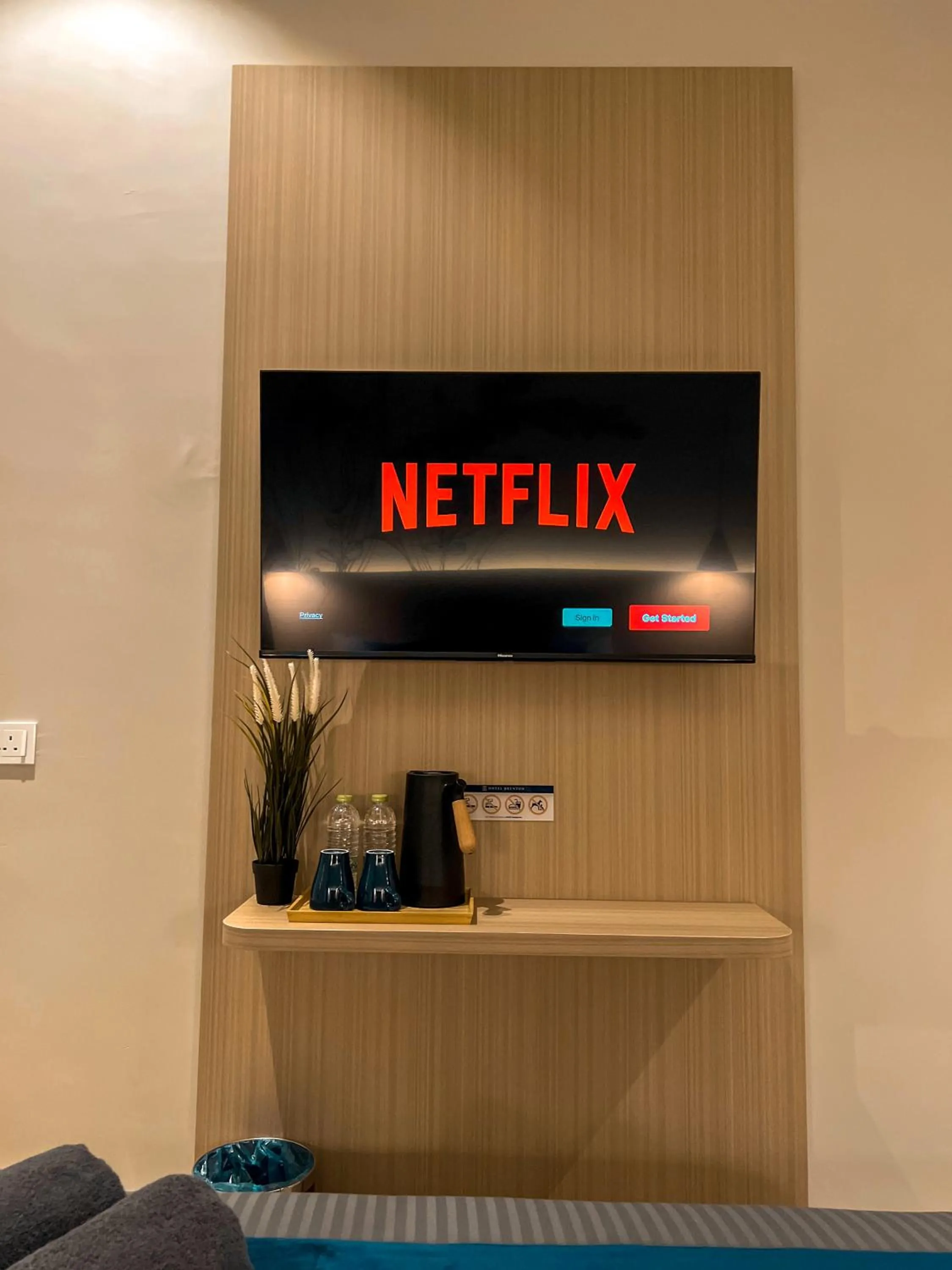 Hotel Brynton at Cameron Centrum Mall