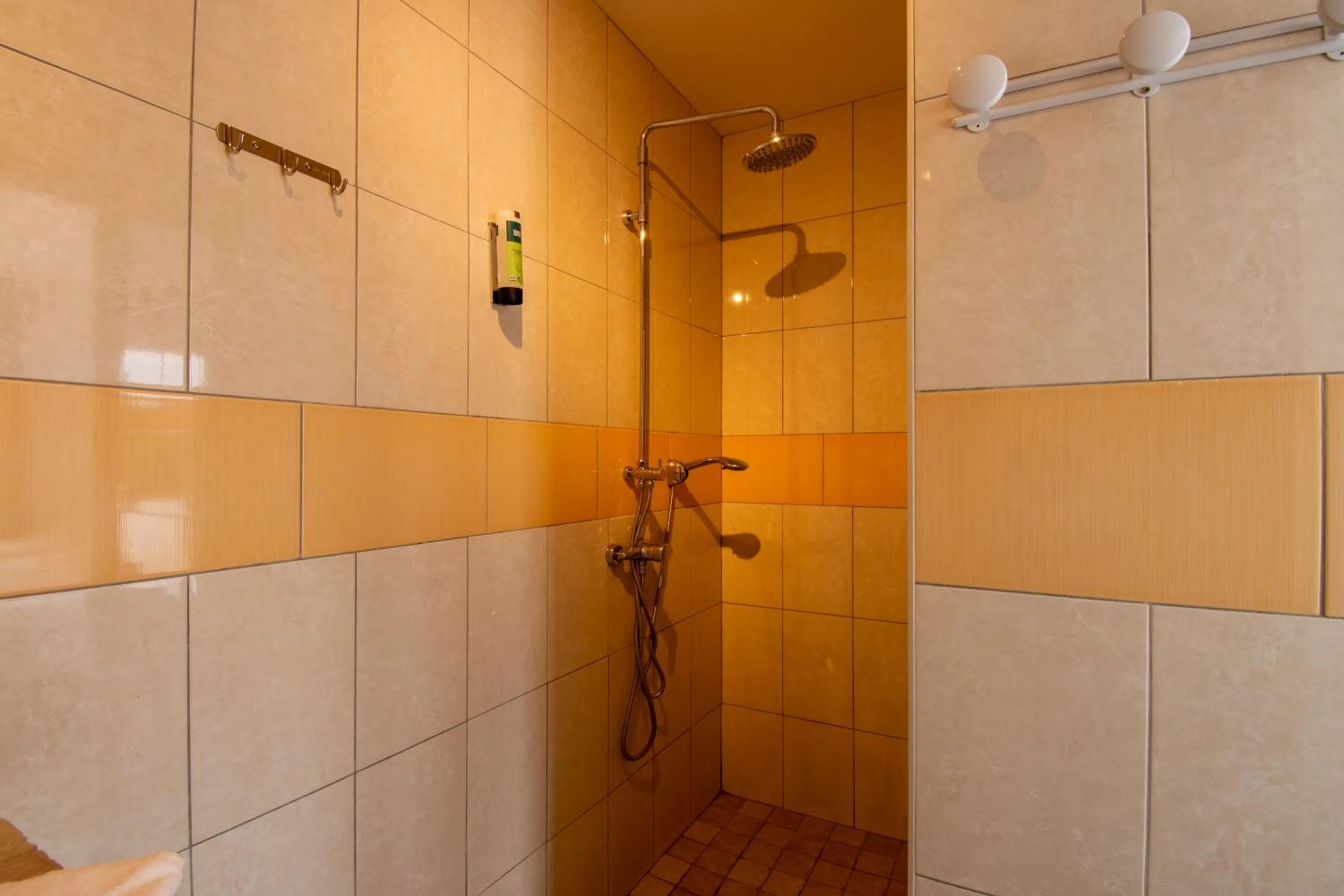 Bathroom in Logis hôtel restaurant Le clos saint loup