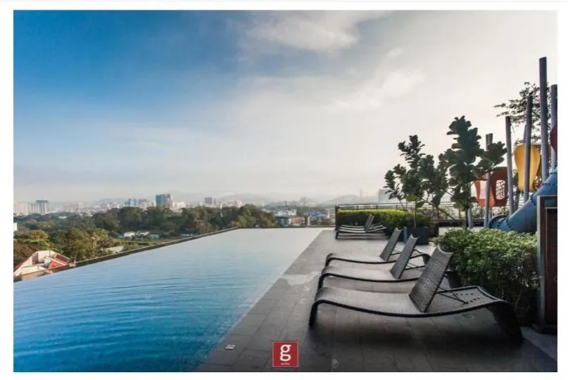 Swimming pool in EXPRESSIONZ by GSuites