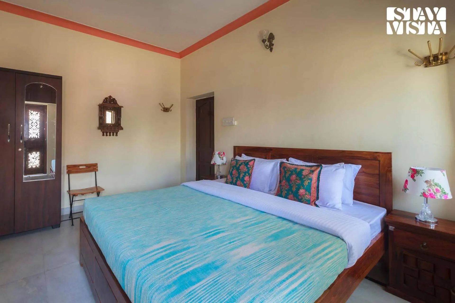 Bedroom, Bed in Sunset Escape by VEO - Part of StayVista
