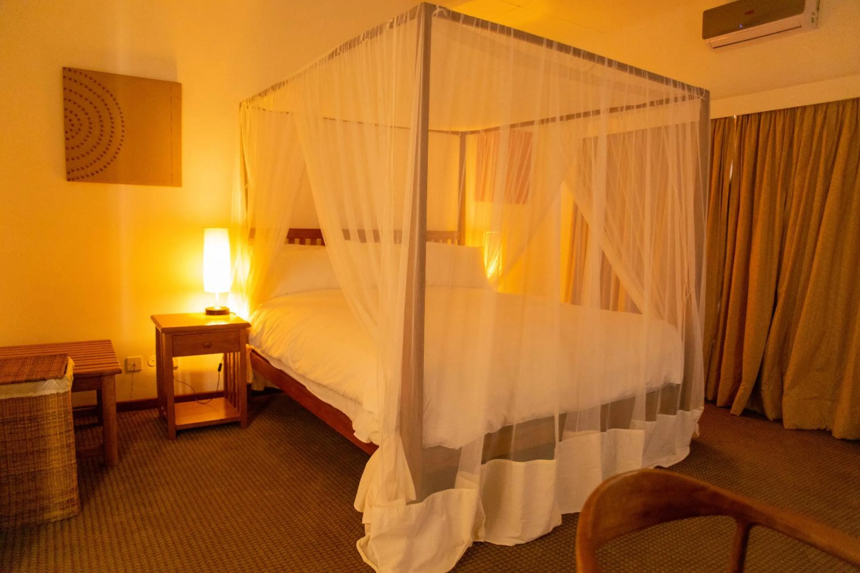 Bedroom, Bed in Burley House by Ulendo