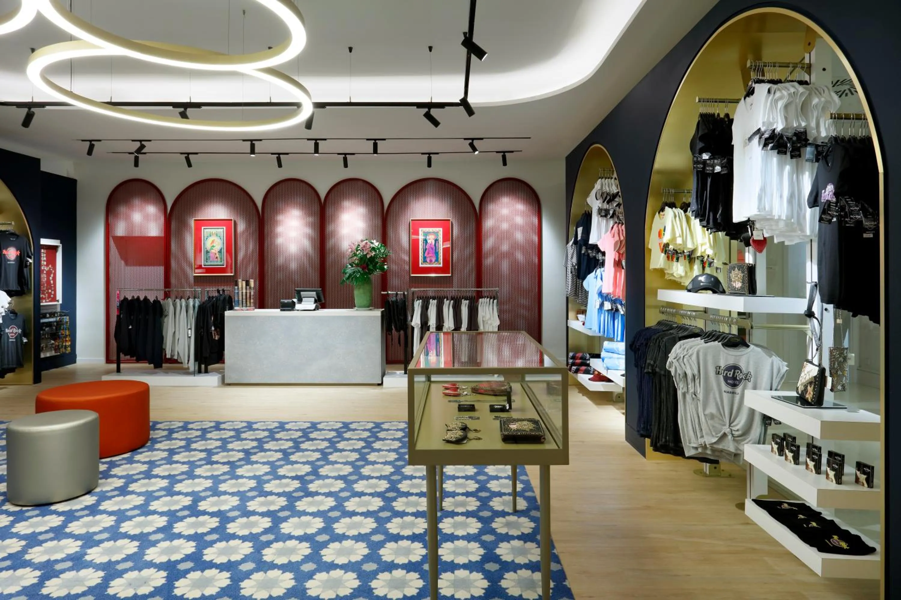 On-site shops in Hard Rock Hotel Marbella - Puerto Banús