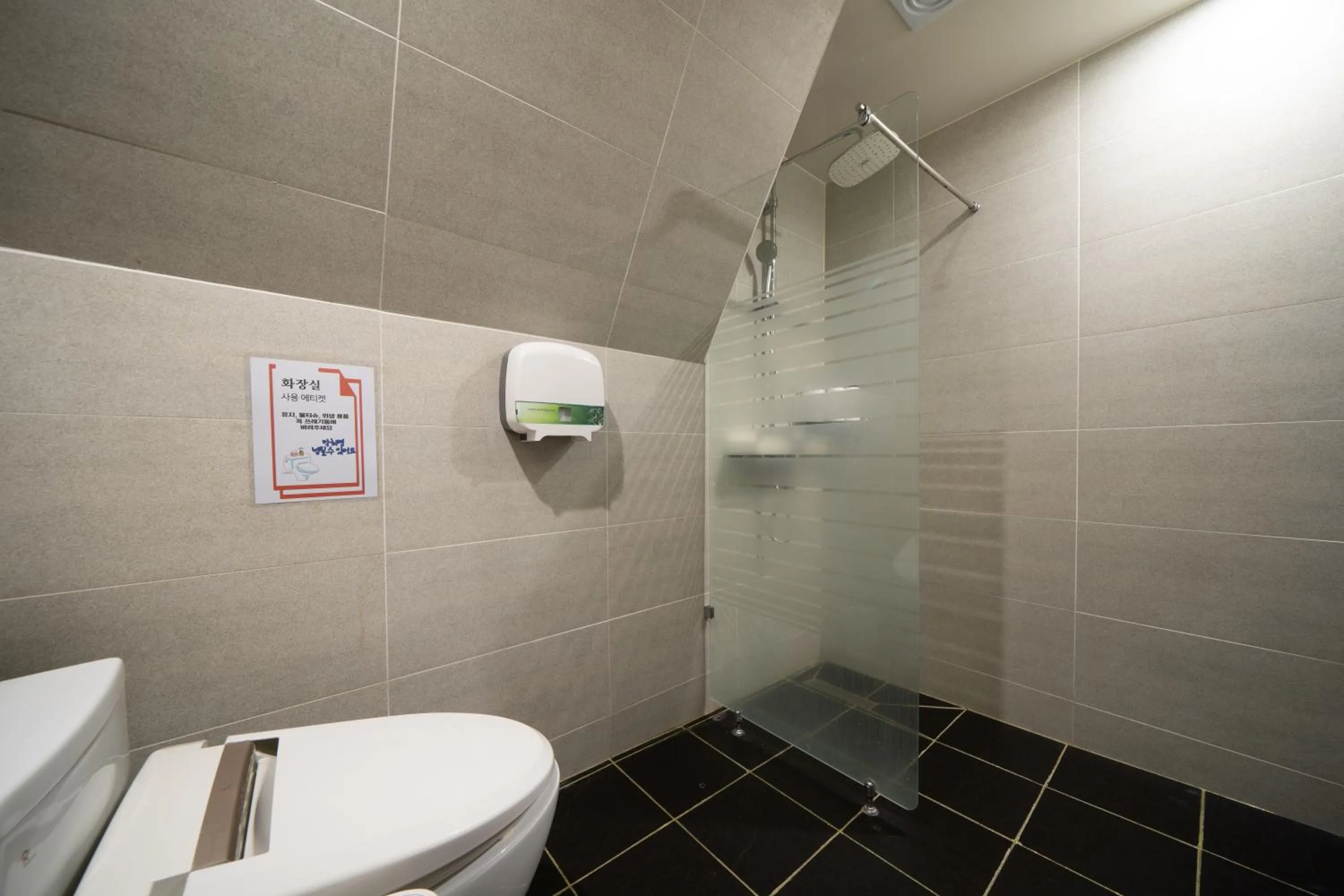 Shower in No25 Hotel Yeonsan