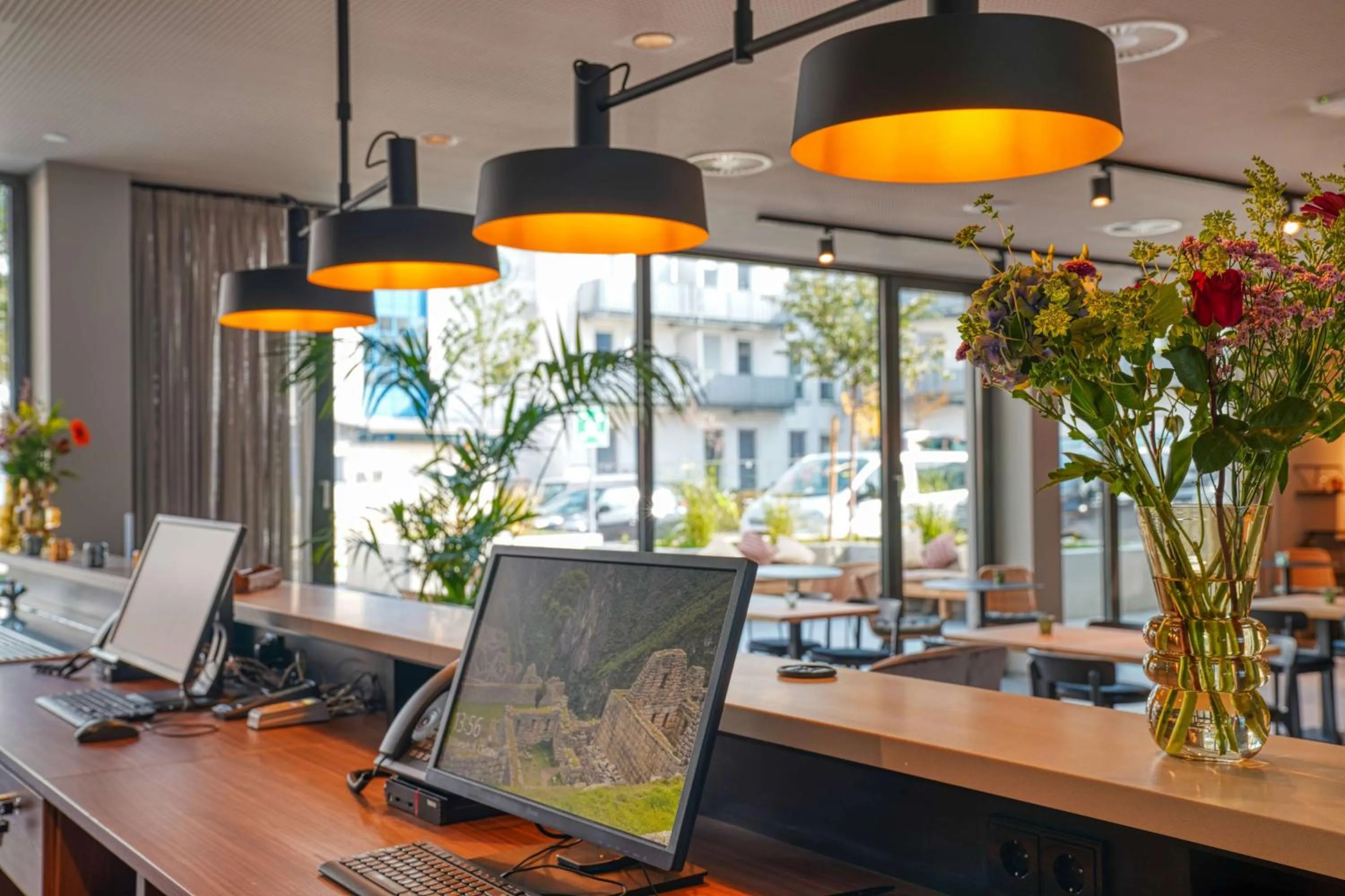 Lobby or reception in PLAZA INN Ulm