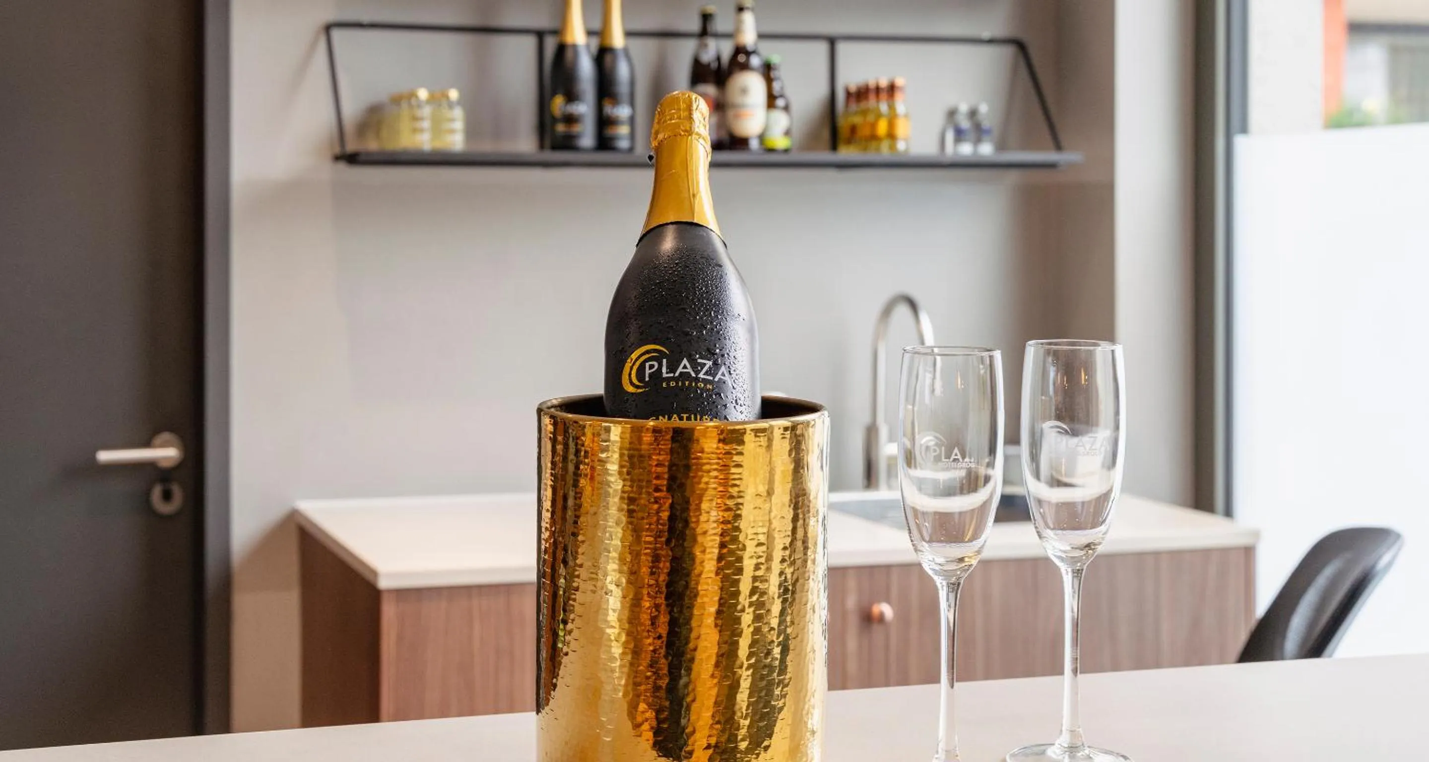 Lounge or bar in PLAZA INN Ulm