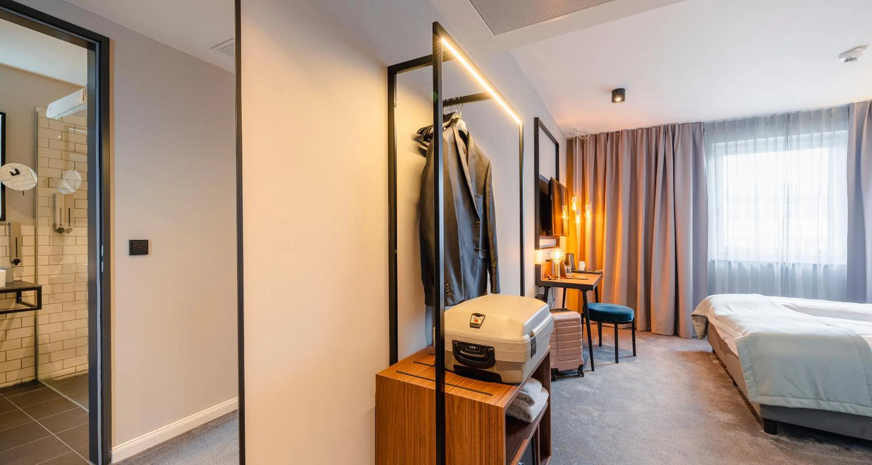 Photo of the whole room, Bed in PLAZA INN Ulm