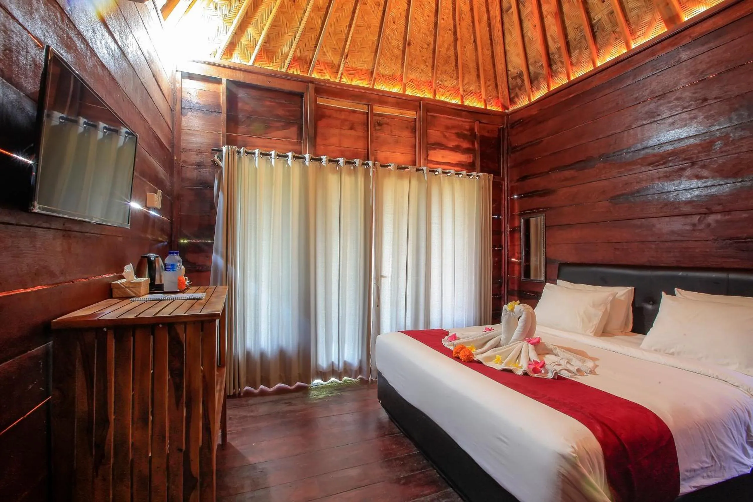 Bedroom in THE DARA HILL